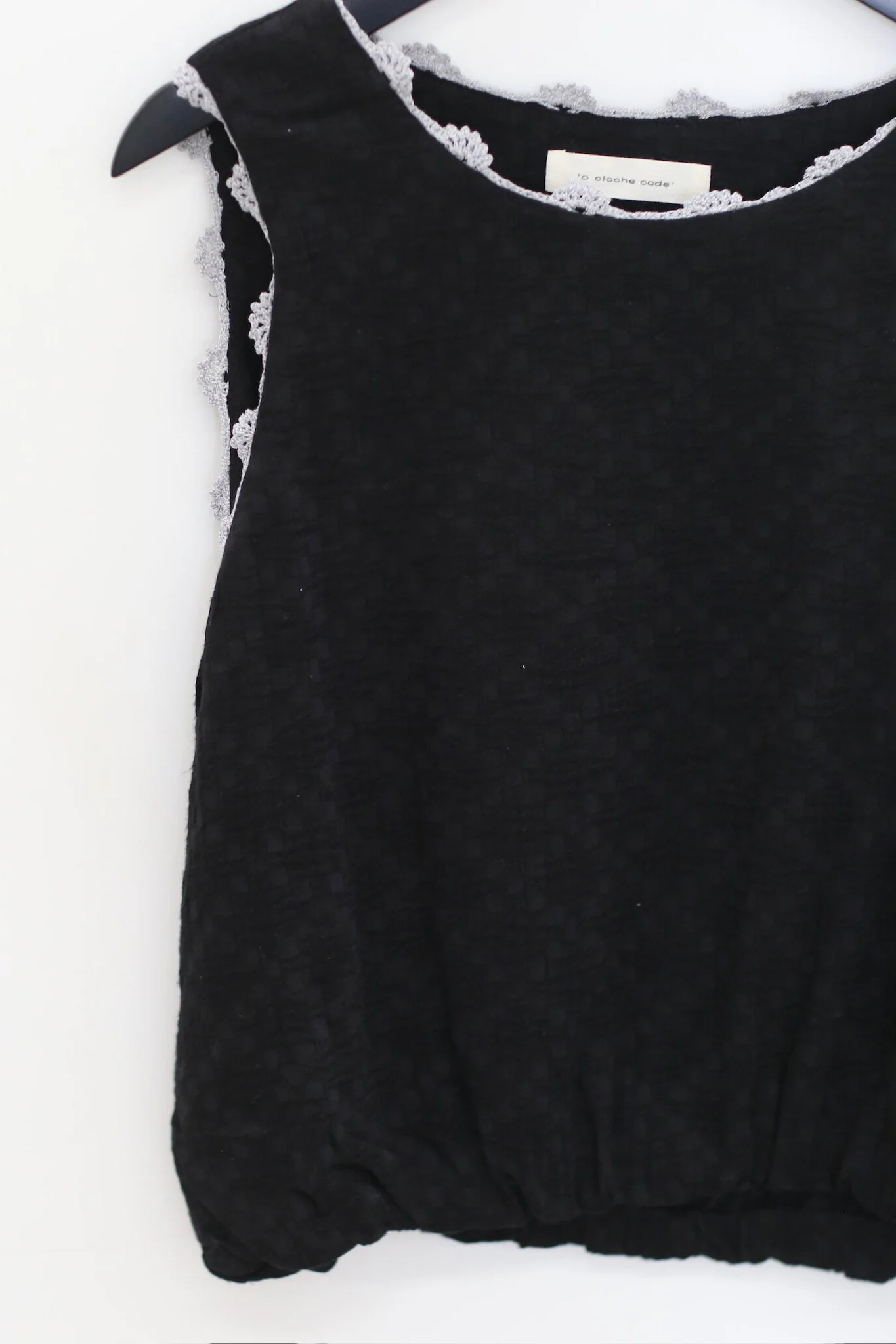 o cloche Code 26SS Jacquard Pattern Tulip-Hem Vest OCC-OS26SV004B-CH (Black) - Image 2