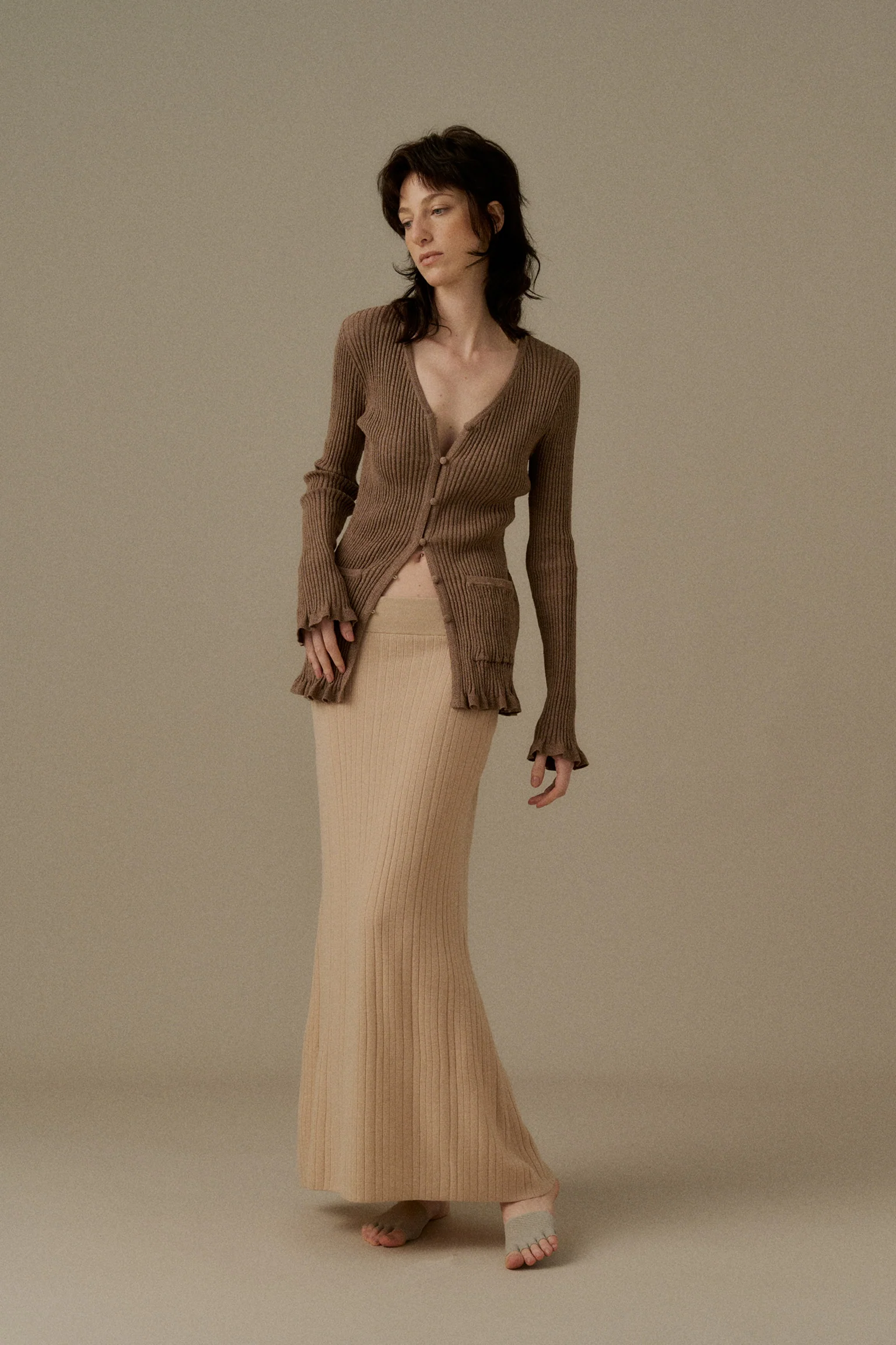 o cloche code wool knit curved midi skirt OCC-OH01Q801-LSM lace beige LACE - Image 15