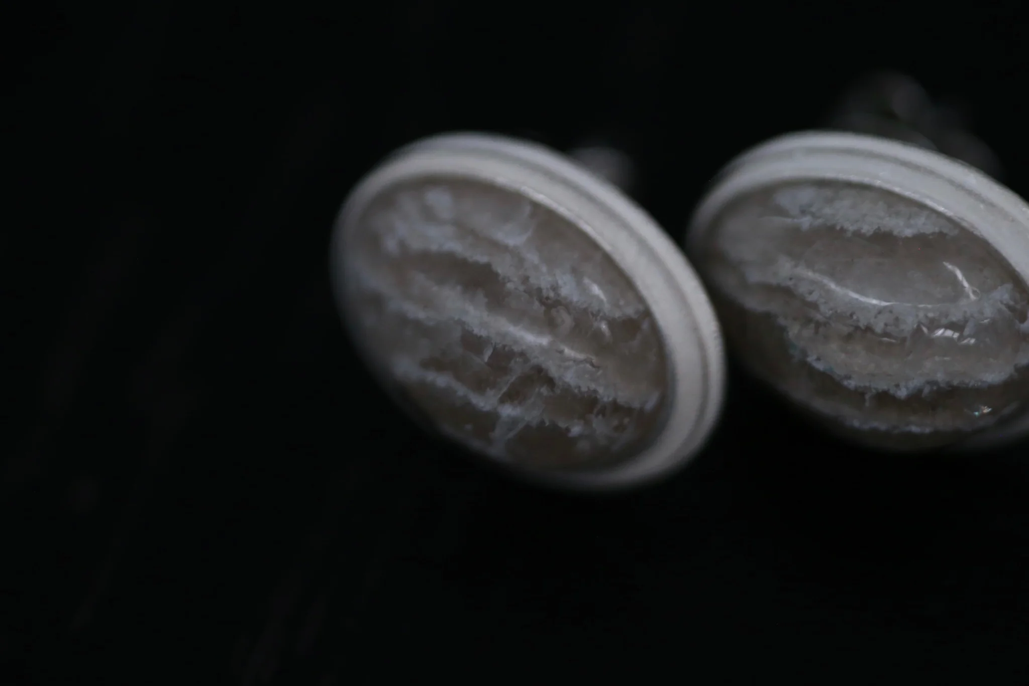 OLIO E ACETO 24 Autumn and Winter Melaleuca/Sterling Silver Smoky Quartz Water Drop Earrings OLIO-OA11E05-HUIYIN Gray/Silver - Image 3