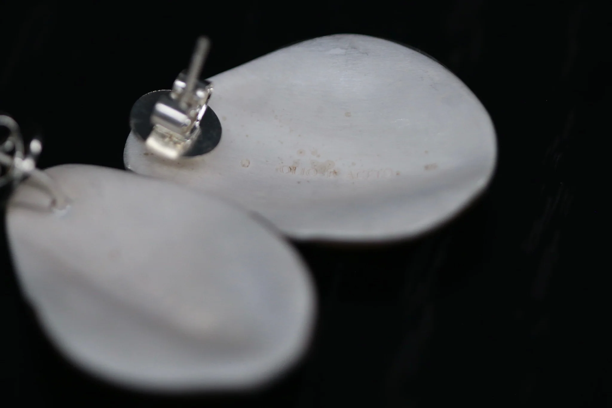 OLIO E ACETO 24 Autumn and Winter Sterling Silver Agate/White Jade Nut Earrings OLIO-OA11E13-HUIYIN Gray/Silver OLIO-OA11E12 - Image 3
