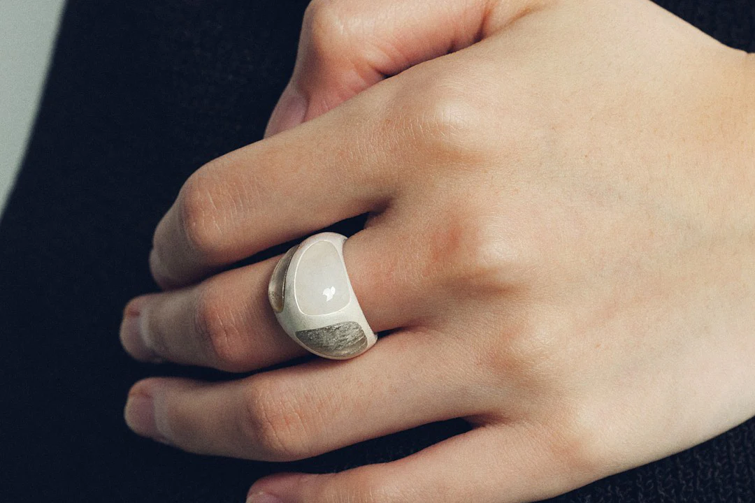 OLIO E ACETO 24 Autumn and Winter Sterling Silver Inlaid Fruit Core Ring OLIO-OA11F04-HBCY Gray/White/Tea/Silver - Image 6