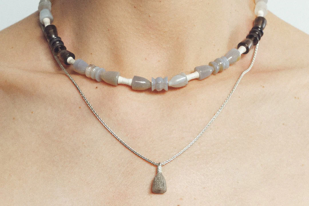 OLIO E ACETO 24 Autumn and Winter Sterling Silver Smoky Quartz/Melaleuca Crystal Bell Fruit Necklace OLIO-OA11N01-HUIYIN Gray/Silver - Image 5