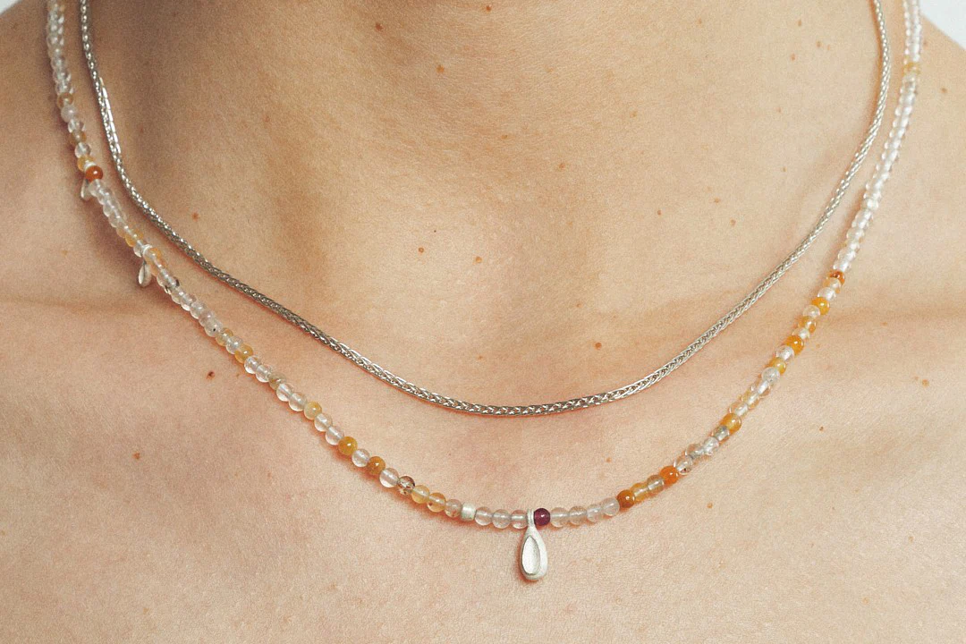 OLIO E ACETO 24 Autumn and Winter Sterling Silver Yellow Iron Crystal Splicing Long Necklace OLIO-OA11N14-HUANGYIN Yellow/Silver - Image 5