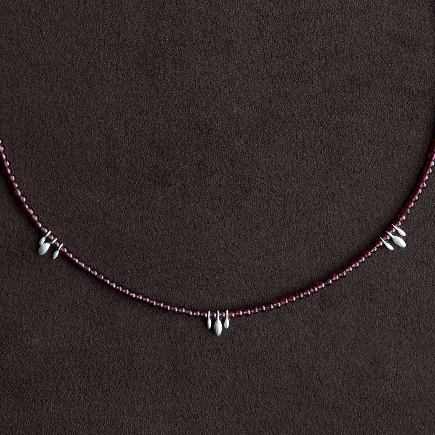 OLIO E ACETO 25 Spring/Summer Black Onyx/Garnet Drop Beaded Necklace OLIO-OA12N32-ZH Garnet OLIO-OA12N31 - Image 2