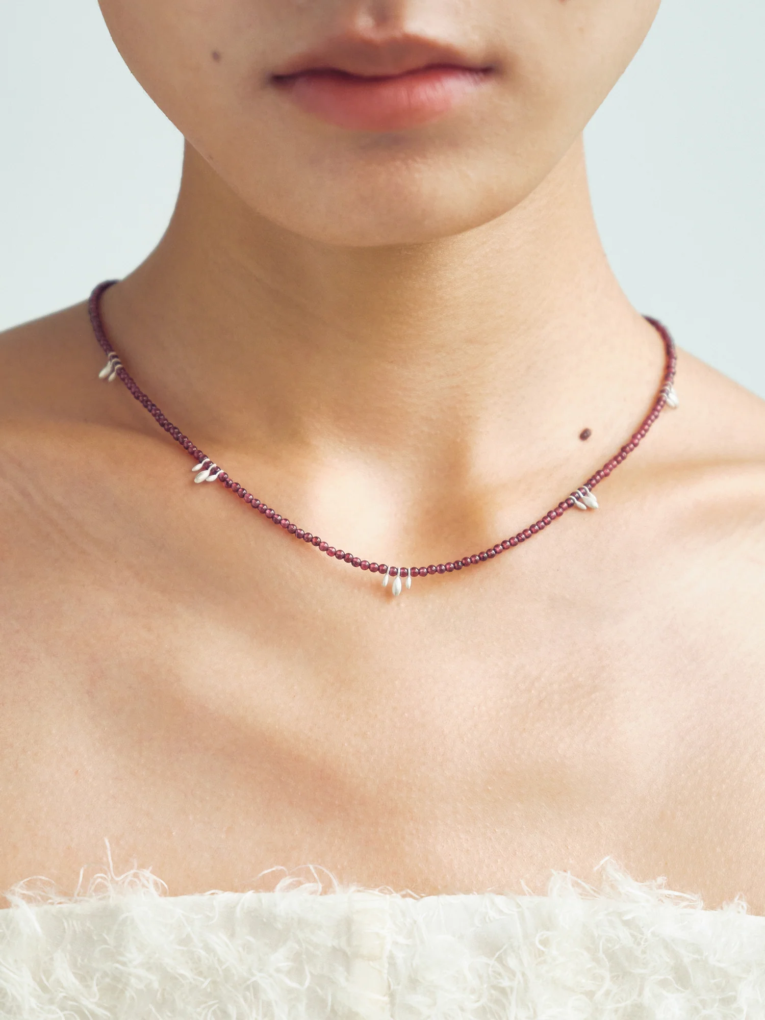 OLIO E ACETO 25 Spring/Summer Black Onyx/Garnet Drop Beaded Necklace OLIO-OA12N32-ZH Garnet OLIO-OA12N31 - Image 6