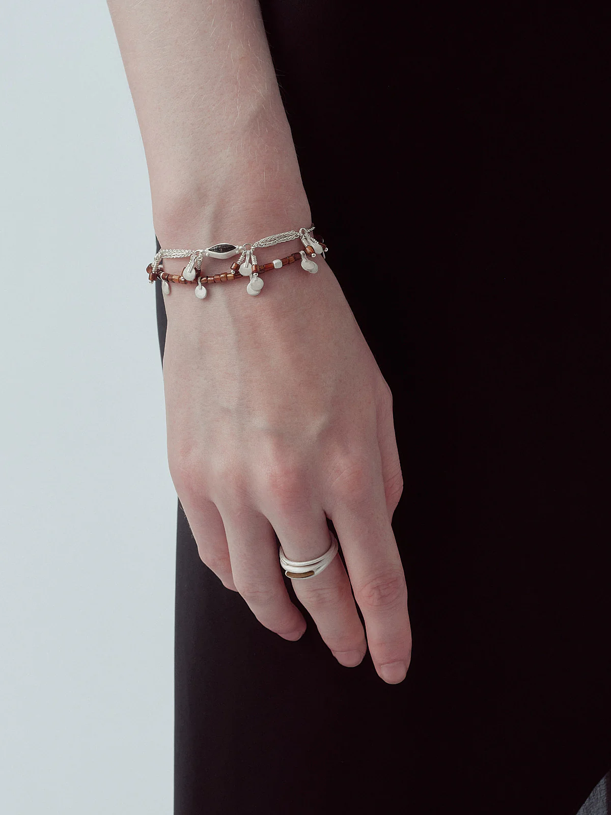 OLIO E ACETO Coral Sterling Silver Round Mirror Beaded Bracelet OLIO-OA14A10-YZ Silver/Brown - Image 5