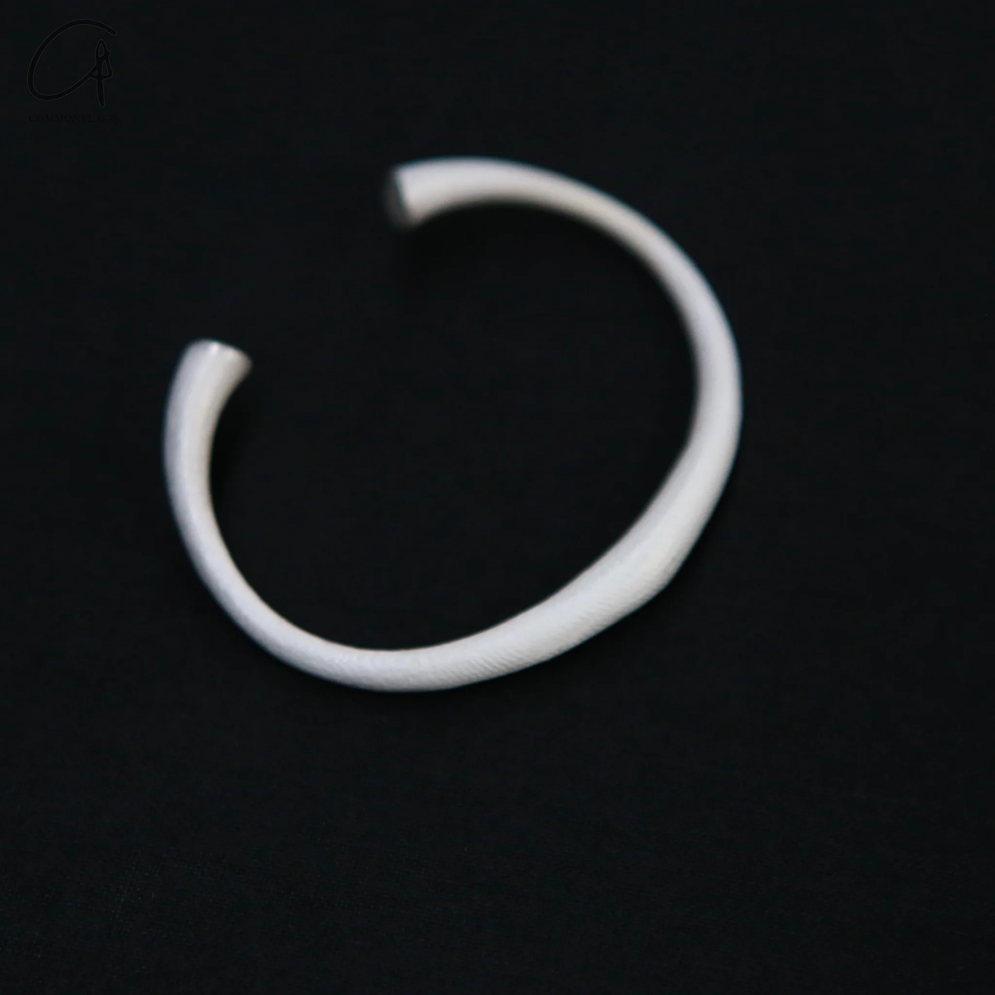 OLIO E ACETO Silver Shell Bracelet OLIO-OA12A01-YIN Silver - Image 2