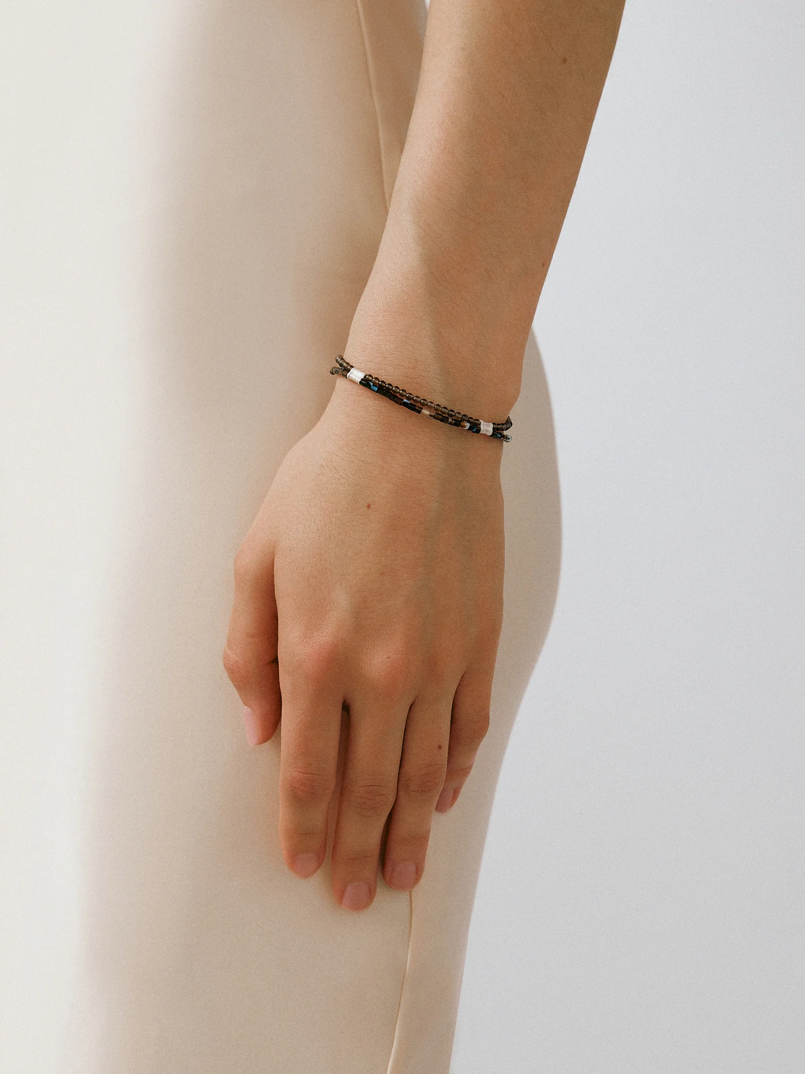 OLIO E ACETO Smoky Quartz and Agate Double Dangle Bracelet OLIO-OA13A17-ZY Brown/Silver - Image 7