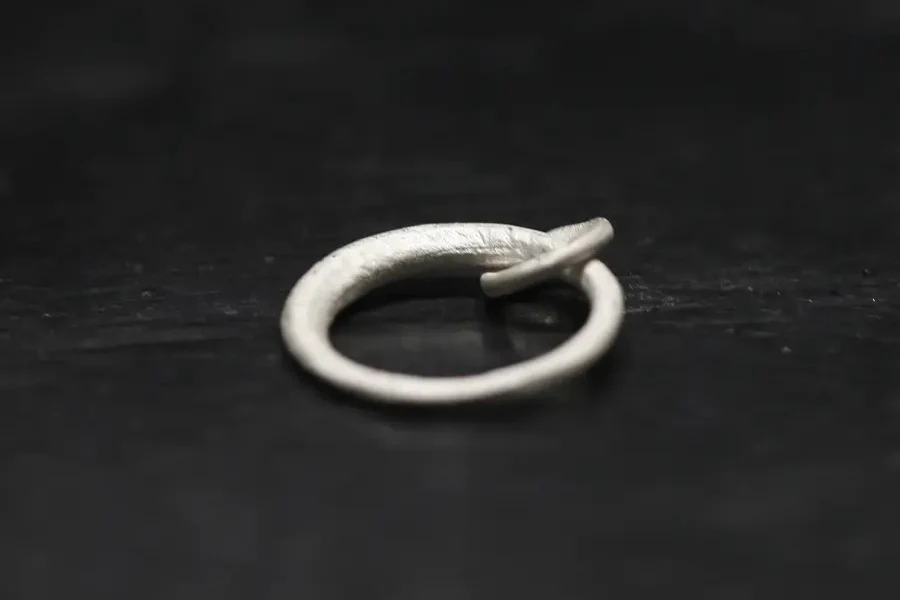 OLIO E ACETO Sterling Silver Buckle Ring OA06F05