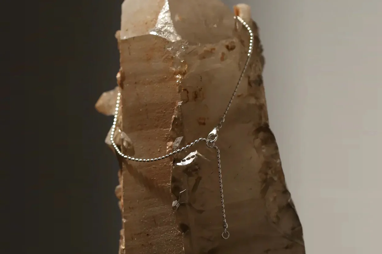 OLIO E ACETO Sterling Silver Dewdrop Buckle Necklace OLIO-OA07N02-YIN - Image 3