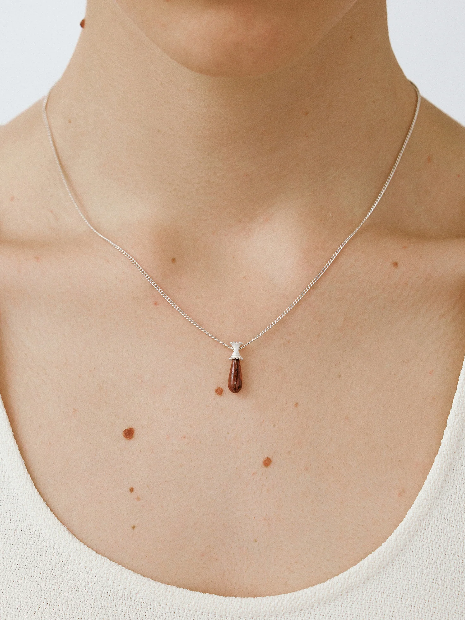 OLIO E ACETO Sterling Silver Quartzite/Lapis Lazuli/Red Snakeskin Jade Morning Dew Pendant Necklace OLIO-OA13N01-YH Red - Image 6