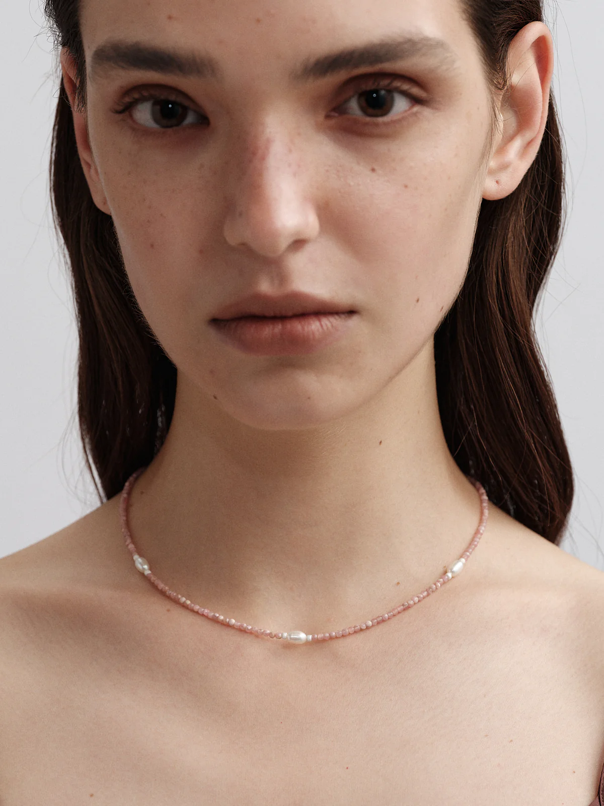 OLIO E ACETO Tanabata Special Collection Rhodonite Pearl Beaded Necklace OLIO-OA13N38-YFC Silver/Pink Orange - Image 8