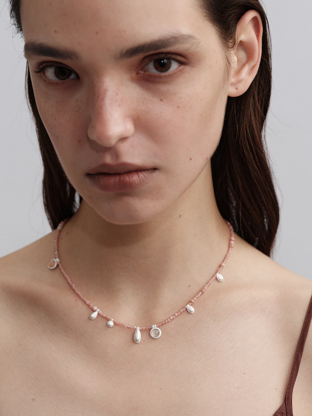 OLIO E ACETO Tanabata Special Collection Sterling Silver Rhodonite Beaded Pendant Necklace OLIO-OA13N39-YFC Silver/Pink Orange - Image 7