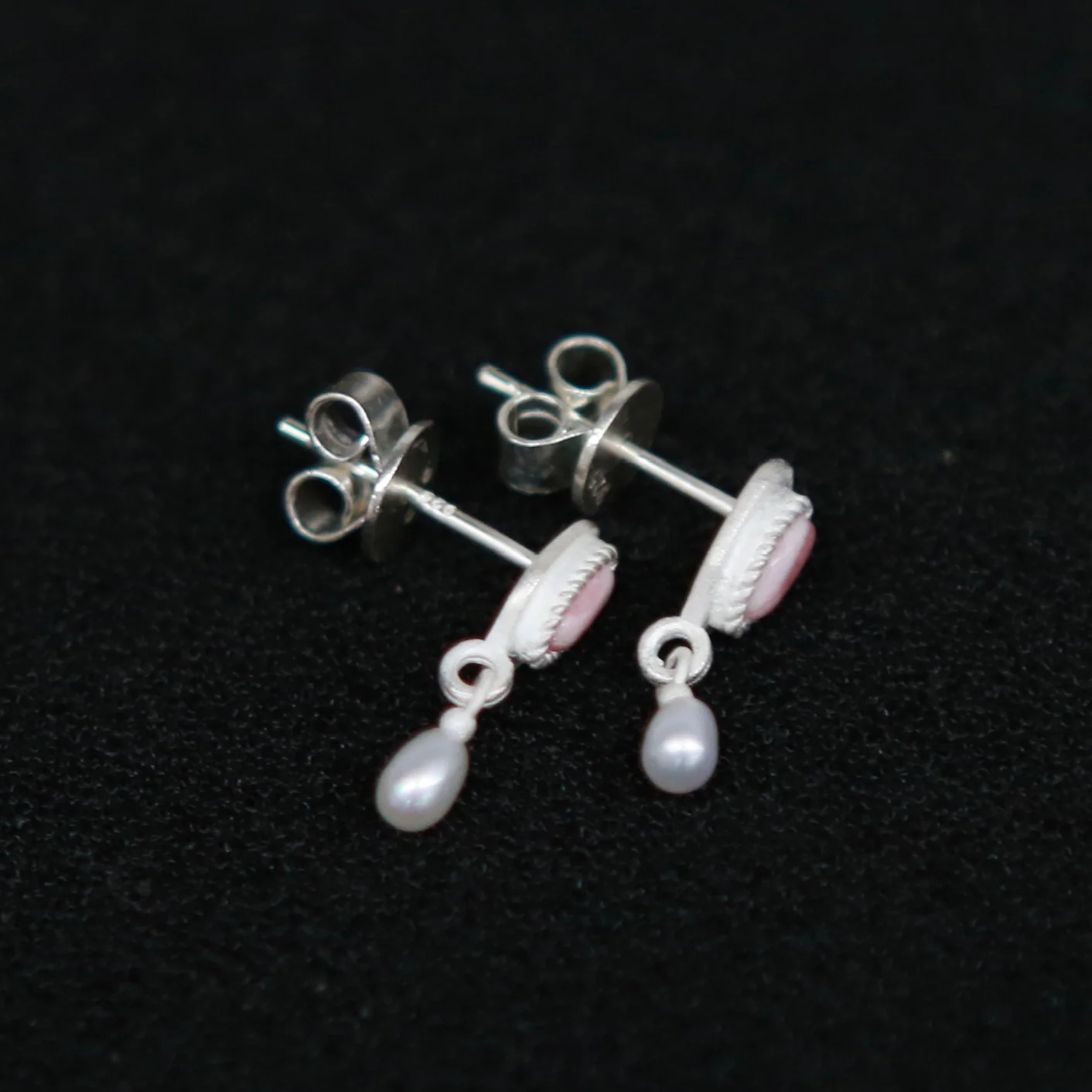 OLIO E ACETO Tanabata Special Collection Sterling Silver Rhodonite Pearl Pendant Earrings OLIO-OA13E22-YF Silver/Pink Orange - Image 2