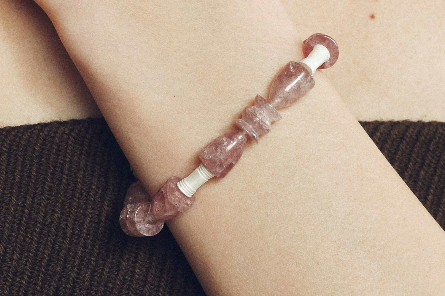 OLIO E ACETO Tanabata Special Series Sterling Silver Strawberry Crystal Fruit Bracelet OLIO-OA11A07-YIN-F Silver - Image 5