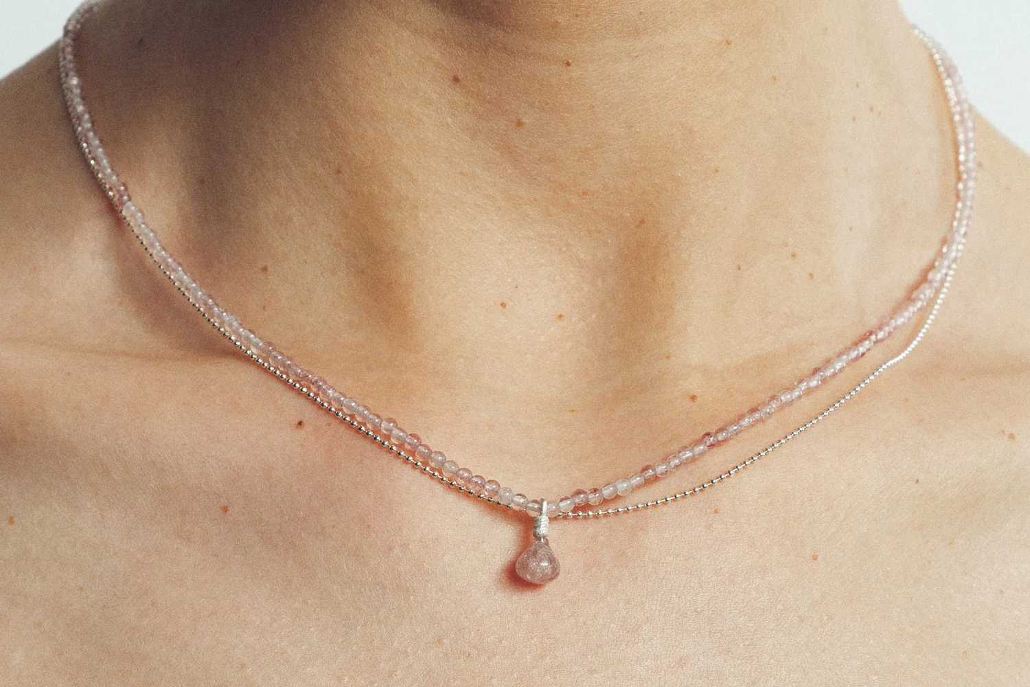 OLIO E ACETO Tanabata Special Series Strawberry Quartz Double Necklace OLIO-OA11N22-YIN-F Silver - Image 5