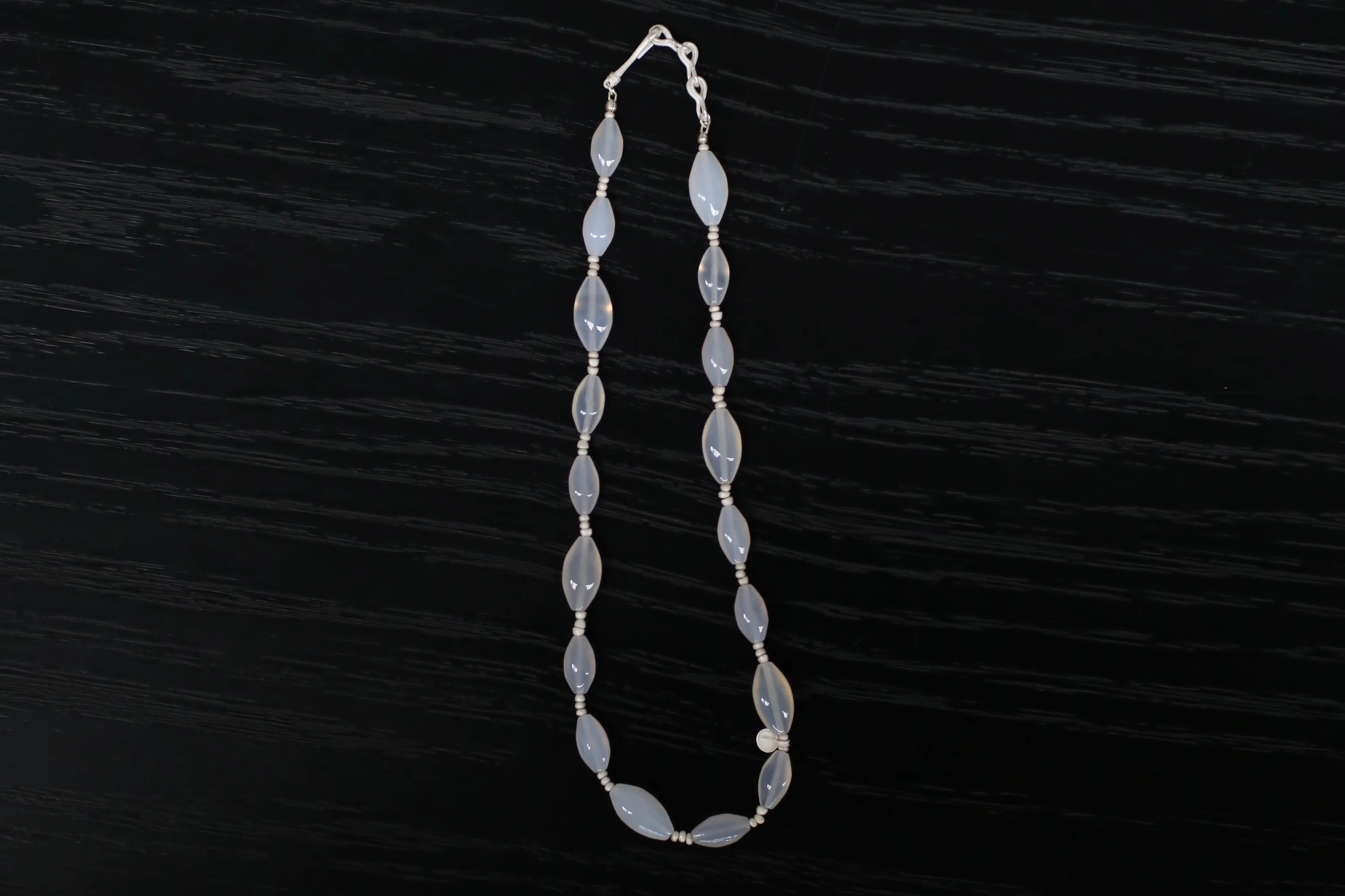 OLIO E ACETO Obsidian Sterling Silver Necklace Handmade OLIO-OA08N01-BAI White POEA26