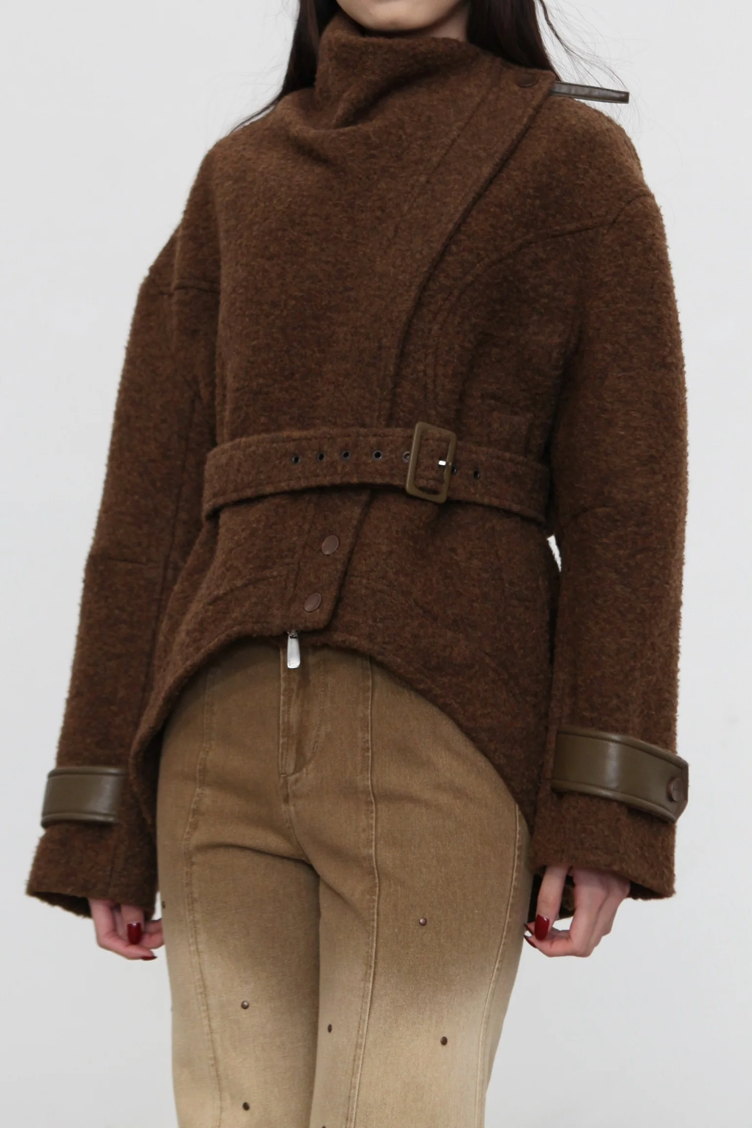 OUDE WAAG 24 Autumn and Winter Asymmetric Woolen Jacket OW-OW-24AW-CT03-CHAZONG Tea Brown - Image 3