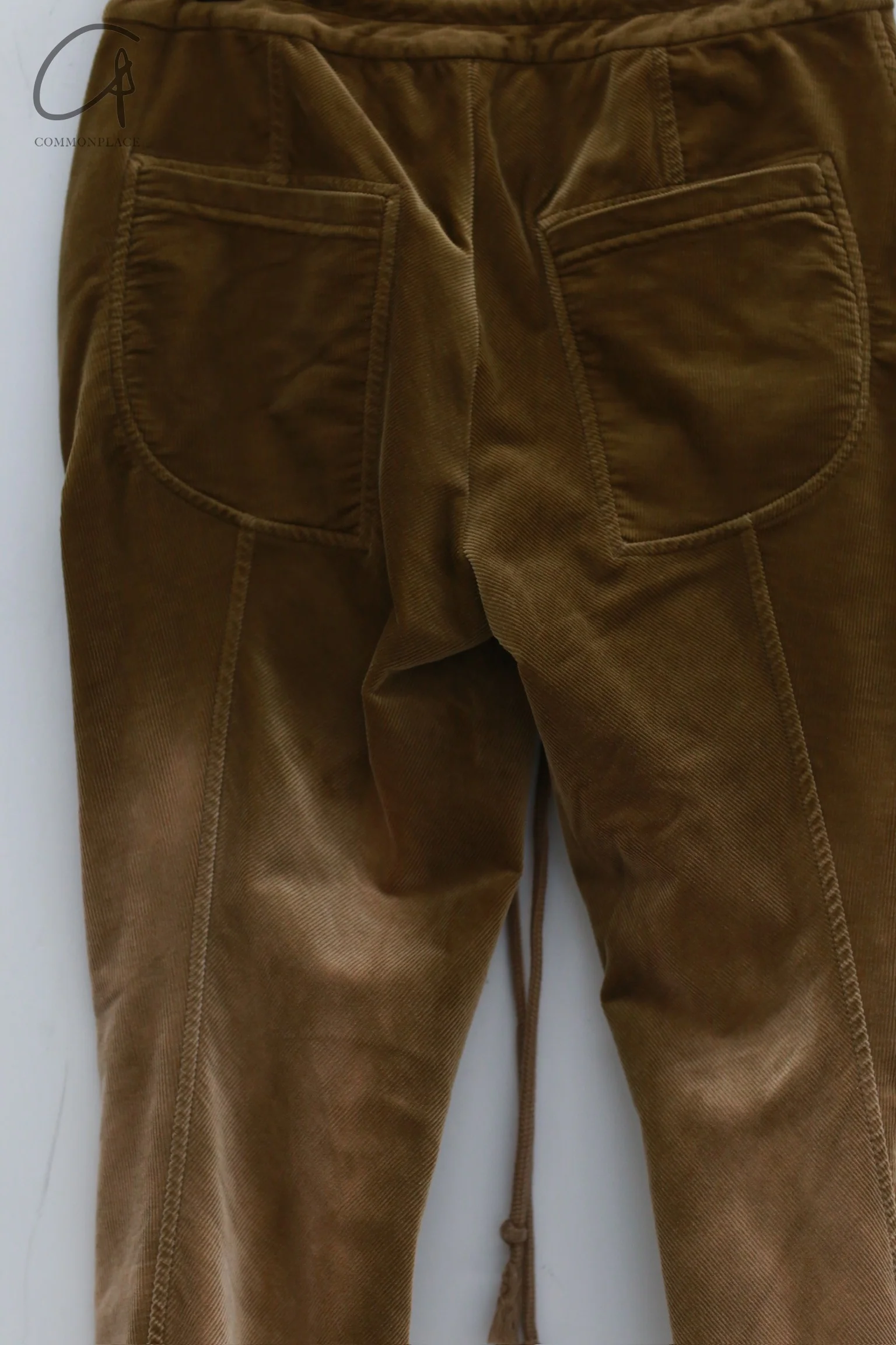 OUDE WAAG 24 Autumn and Winter Corduroy Slim Flared Pants OW-OW-24AW-PT06-GANLANLV Olive Green - Image 4