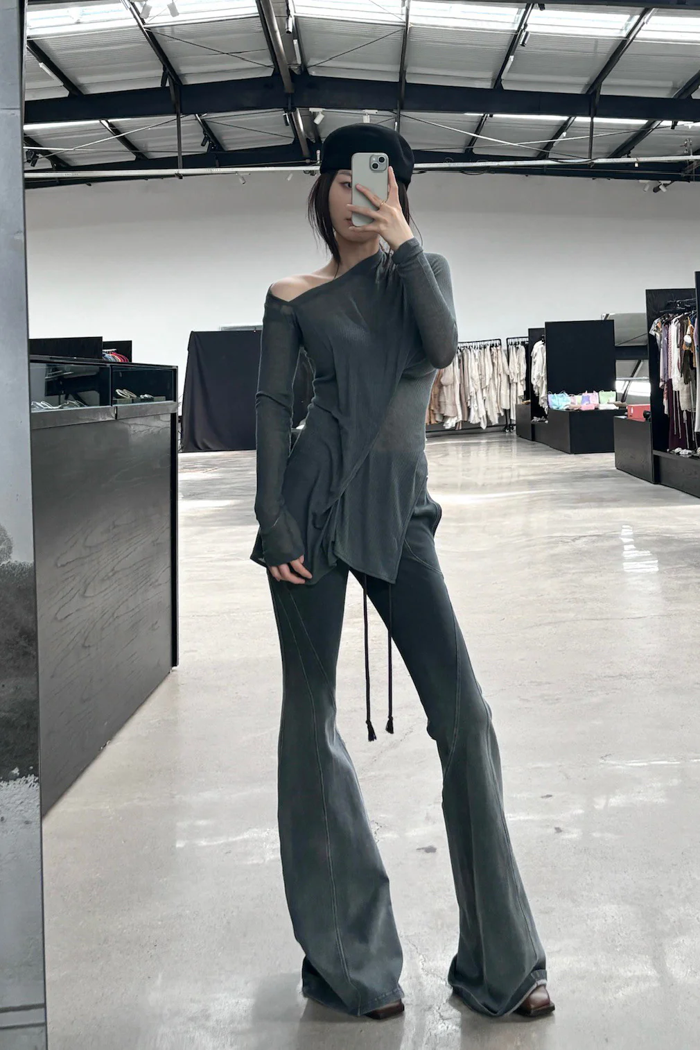 OUDE WAAG 24 Autumn and Winter Draped Asymmetric Top OW-OW-24AW-TP03-HUILAN Gray Blue - Image 15