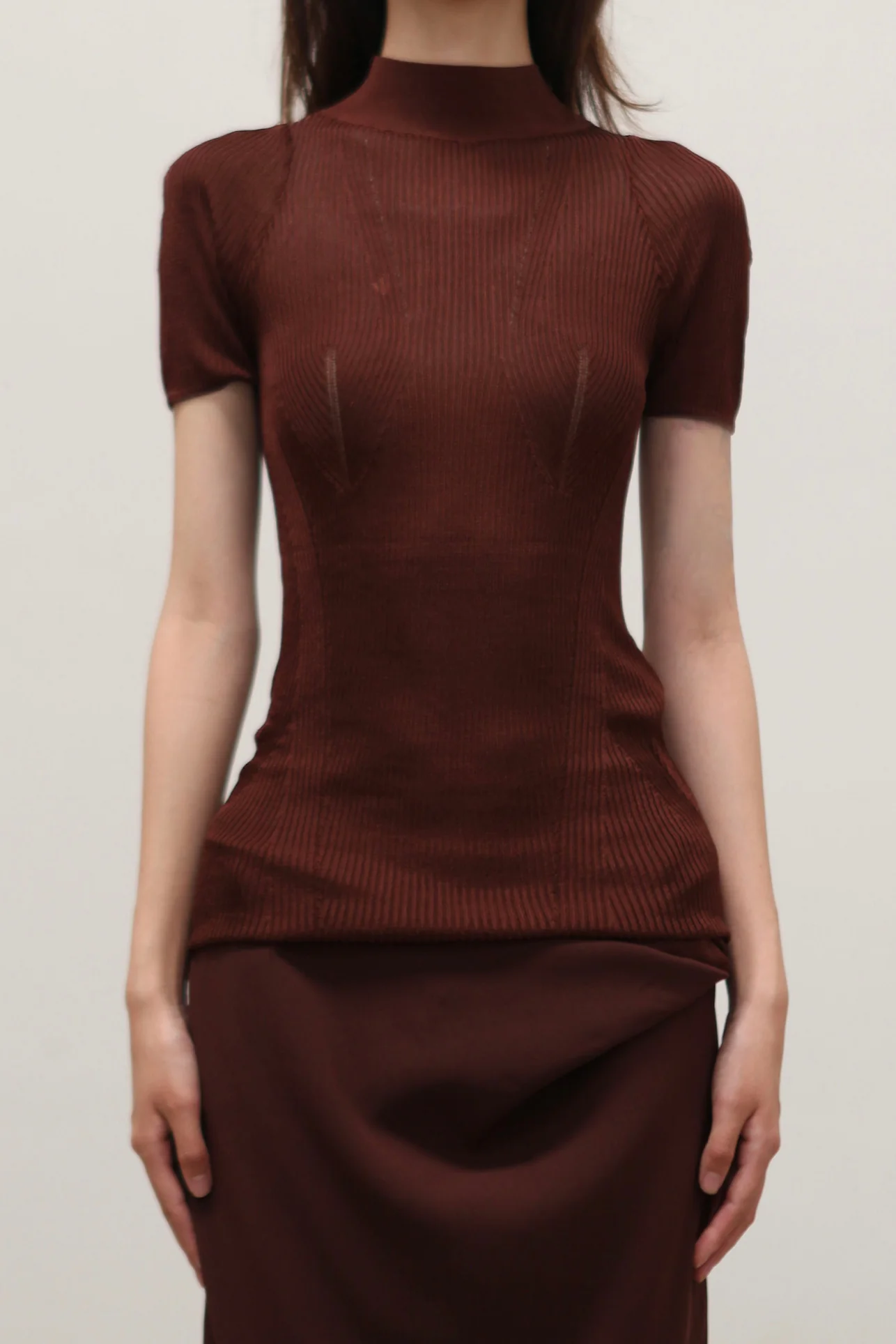 OUDE WAAG 25 Autumn and Winter Curved Thread Short Sleeve Knit Top T-shirt OW-OW-25AW-KT04V1BR450-HZ Red Brown