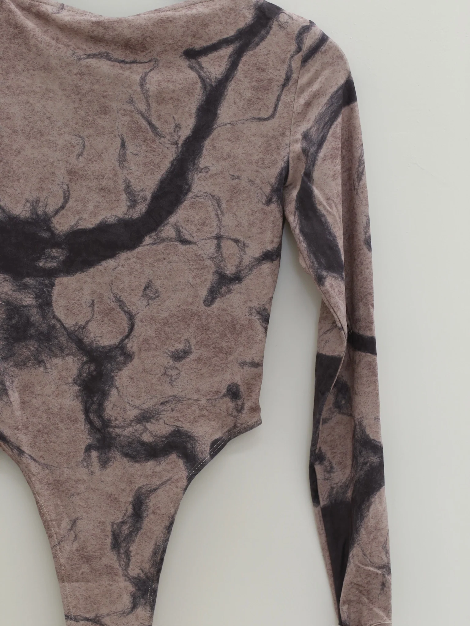 OUDE WAAG 25 Autumn/Winter Stretch Velvet Bodysuit OW-OW-25AW-BD03P2WI018-ML Beige Gray Print - Image 5