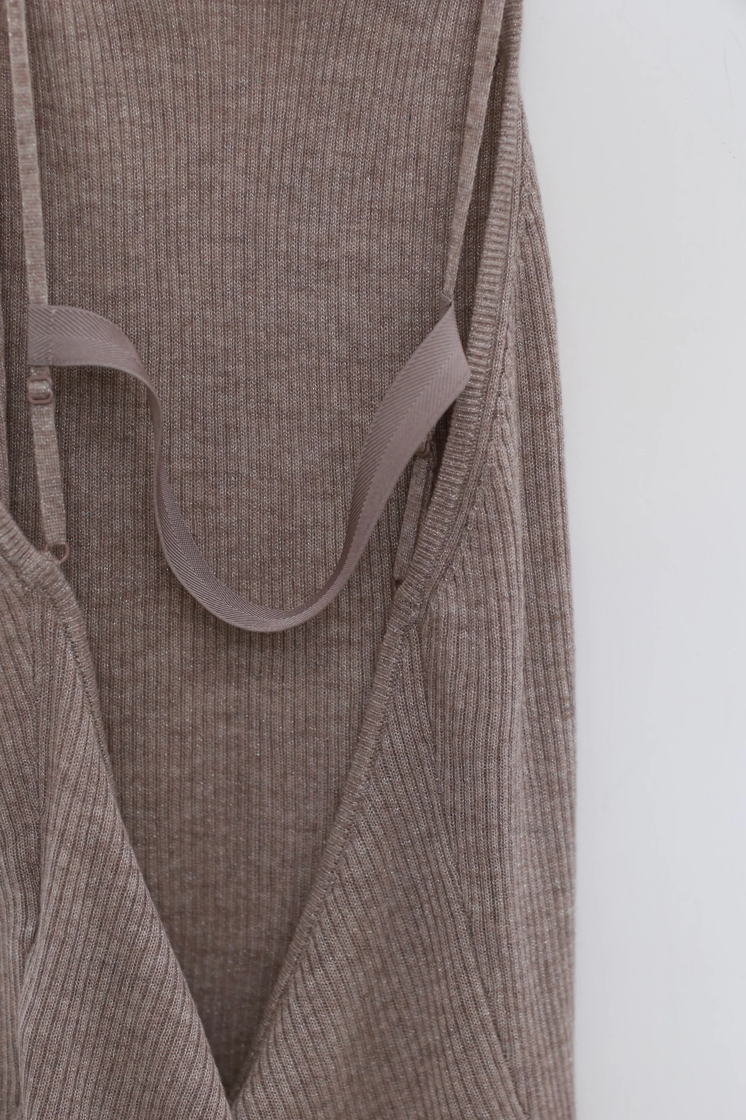 OUDE WAAG 25 Spring/Summer High Neck Backless Silk Knit Vest OW-OW-25SS-KT04W1GY870-WH Fog Gray OW-25SS-KT05 - Image 8