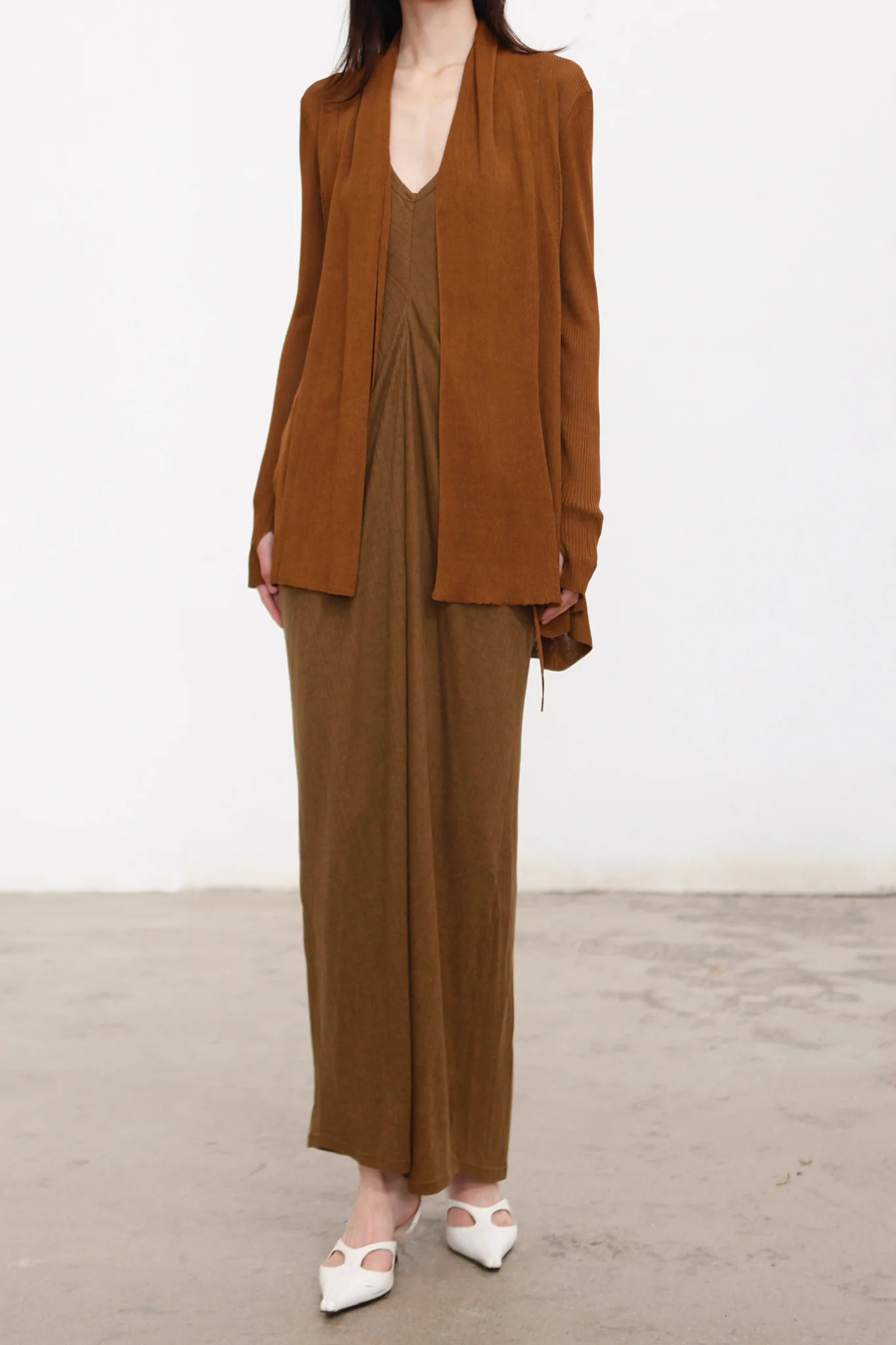 OUDE WAAG 26 Early Spring Fishtail Curve Ribbed Knit Cardigan OW-26RS-KT06R1-BR420 Tea Brown - Image 2