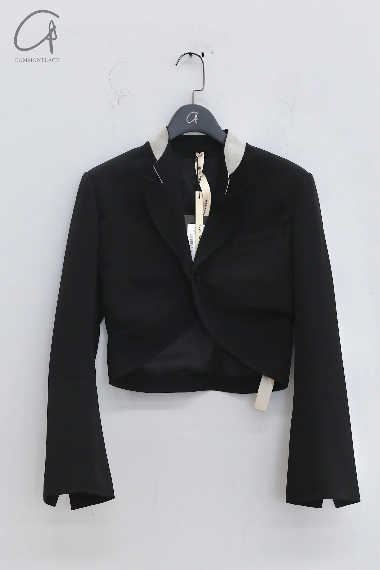 OUDE WAAG Draped Waist Cropped Blazer OW-22SS-JK09 Black - Image 3