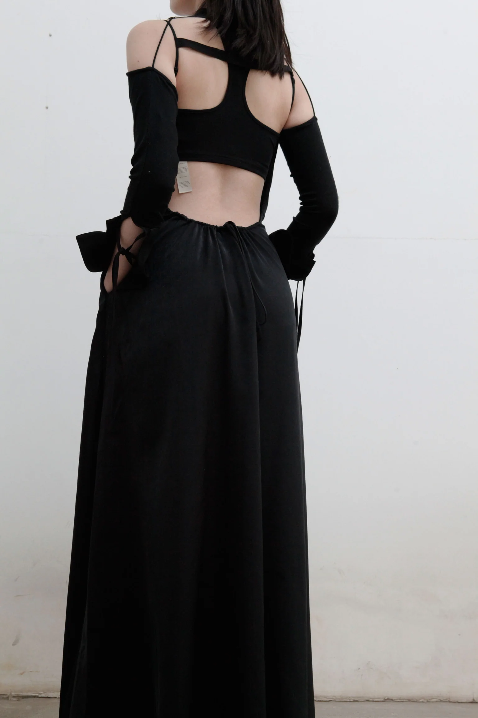 OUDE WAAG halterneck pleated tube top OW-22SS-AS07 black - Image 3