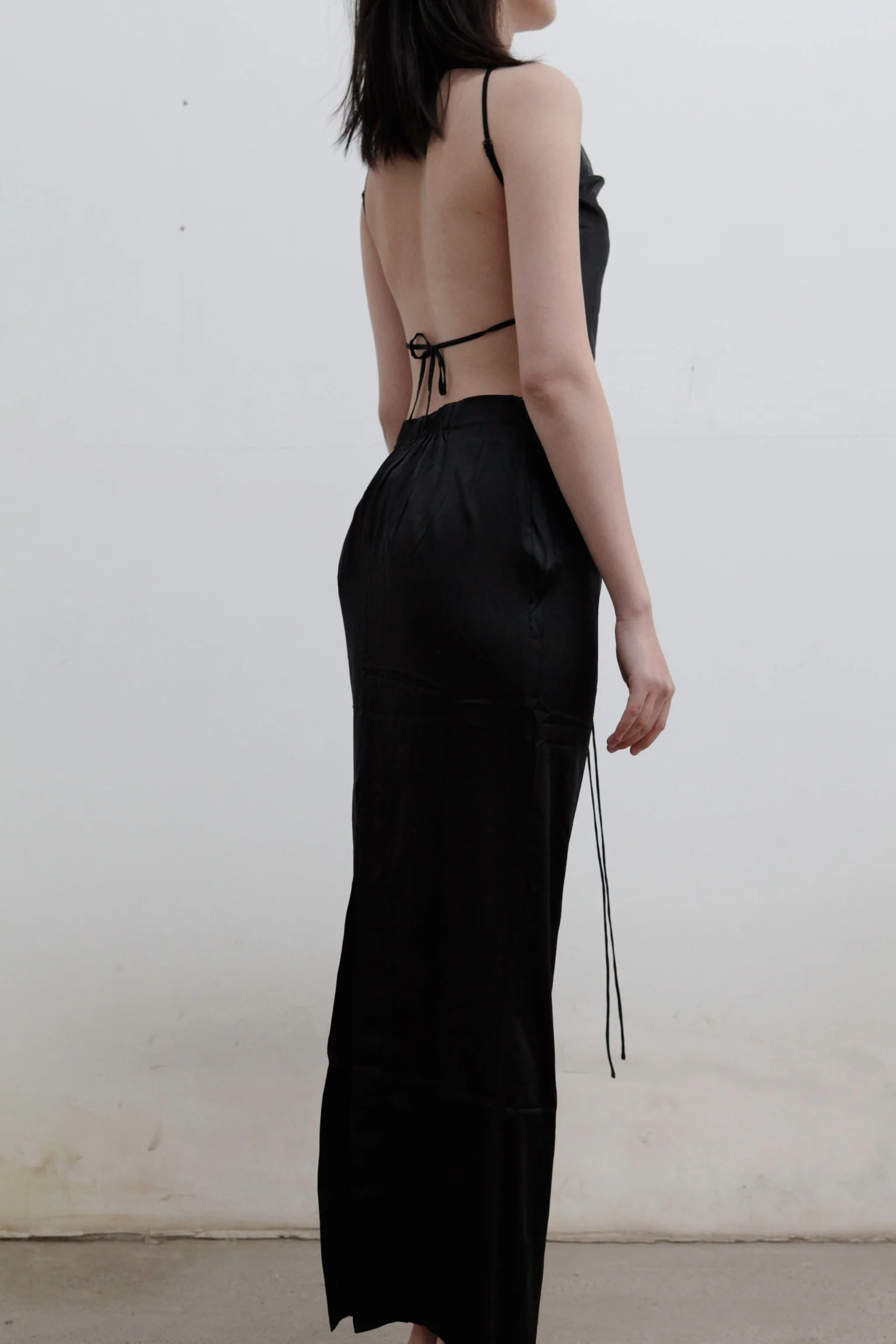 OUDE WAAG Printed Backless Camisole OW-22SS-TP02 Black - Image 7
