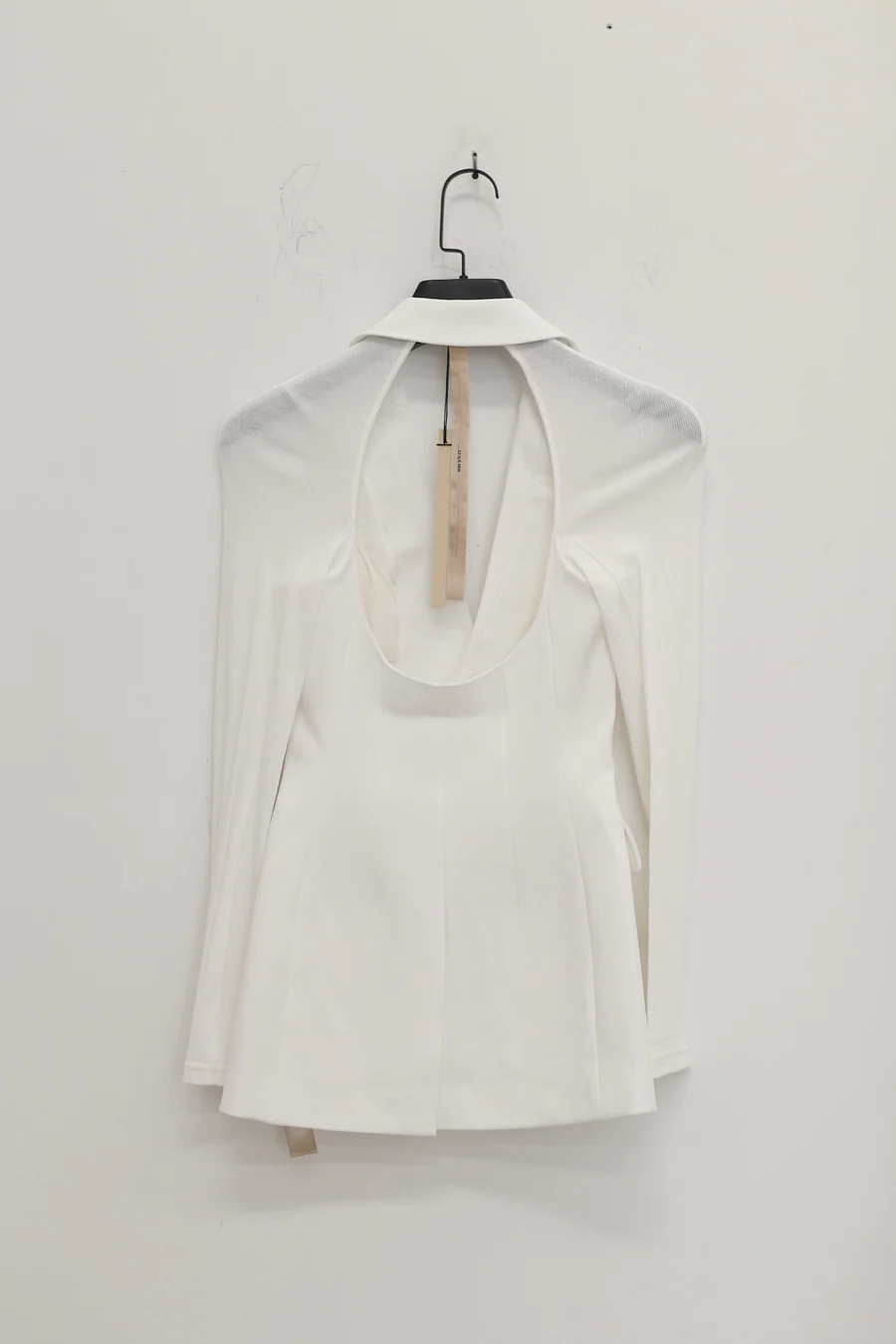 OUDE WAAG Slim Fit Backless Blazer OW-22SS-JK07 White - Image 11