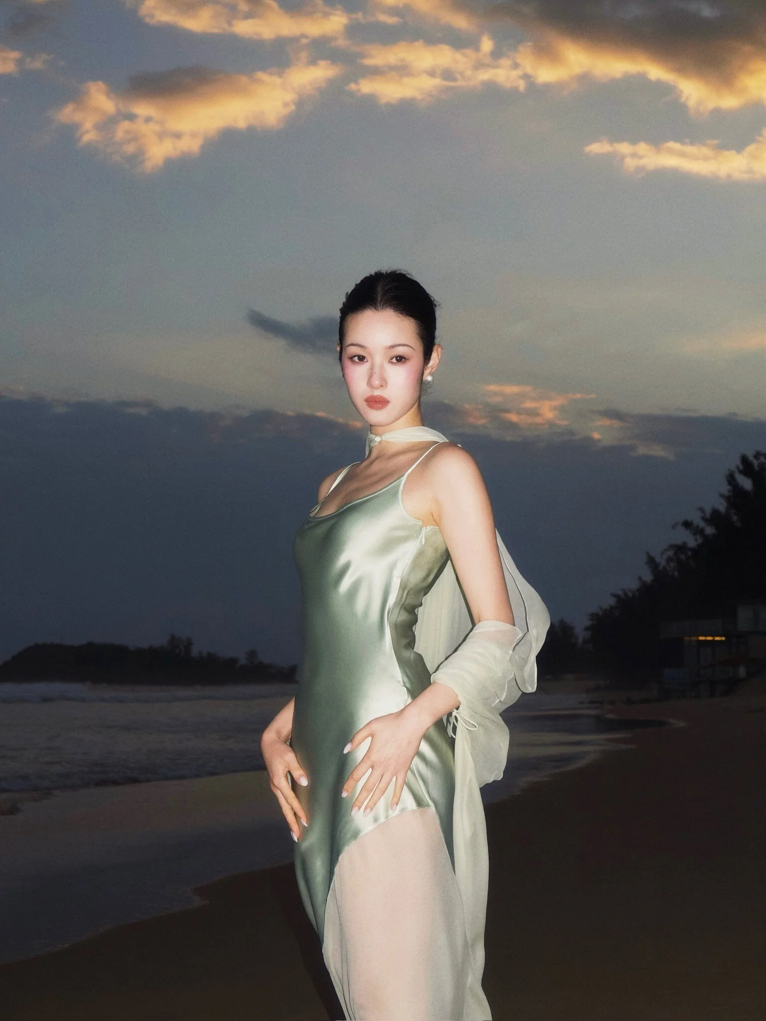 OUDE WAAG special edition custom-made dress and cape OW-OW-25SE-DS03-BHL dress - Image 21