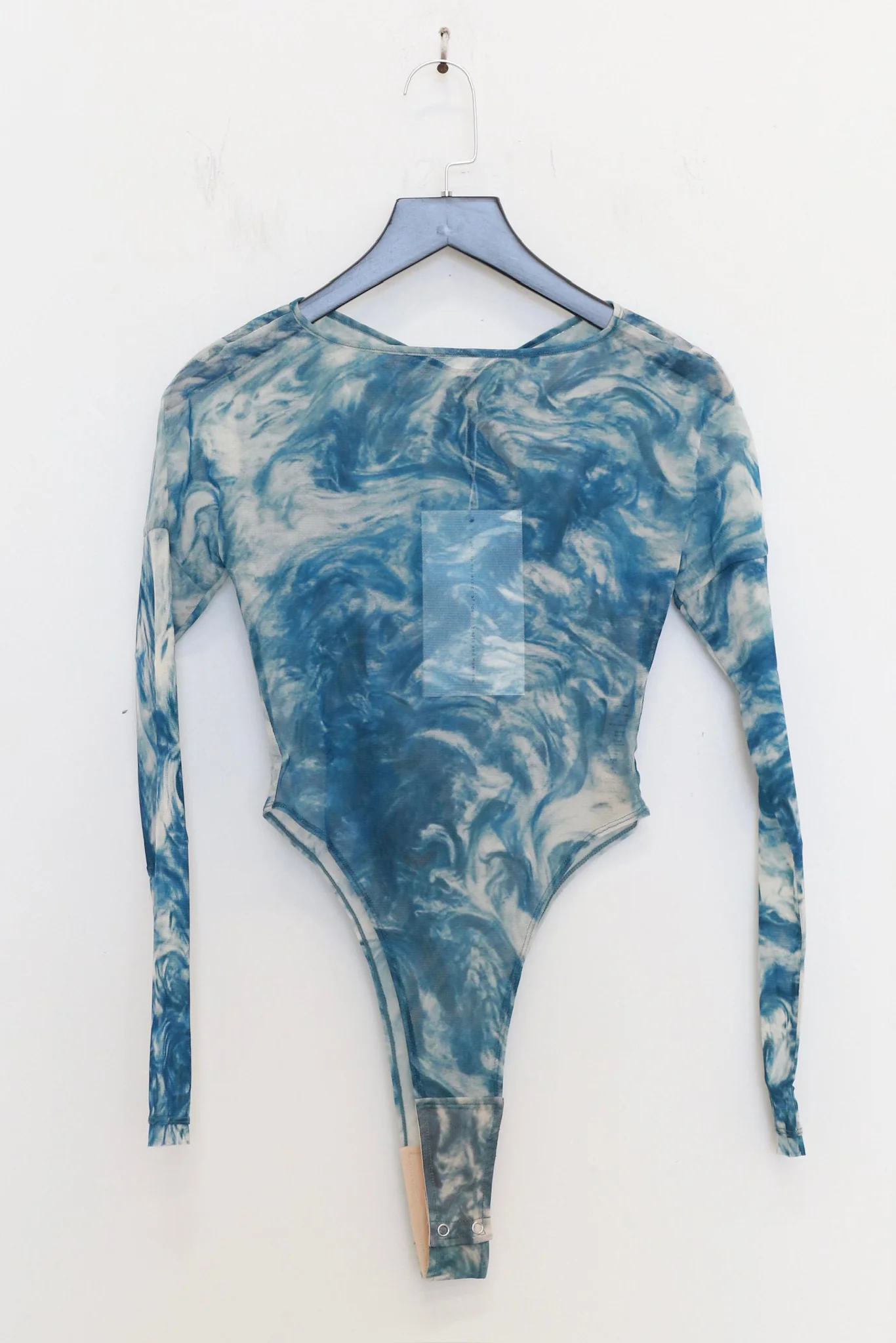 OUDE WAAG Spring/Summer 2026 Off-Shoulder Mesh Printed Jumpsuit OW-OW-26SS-BD05-LBYH BU061 BLUE/WHITE PRINT - Image 2