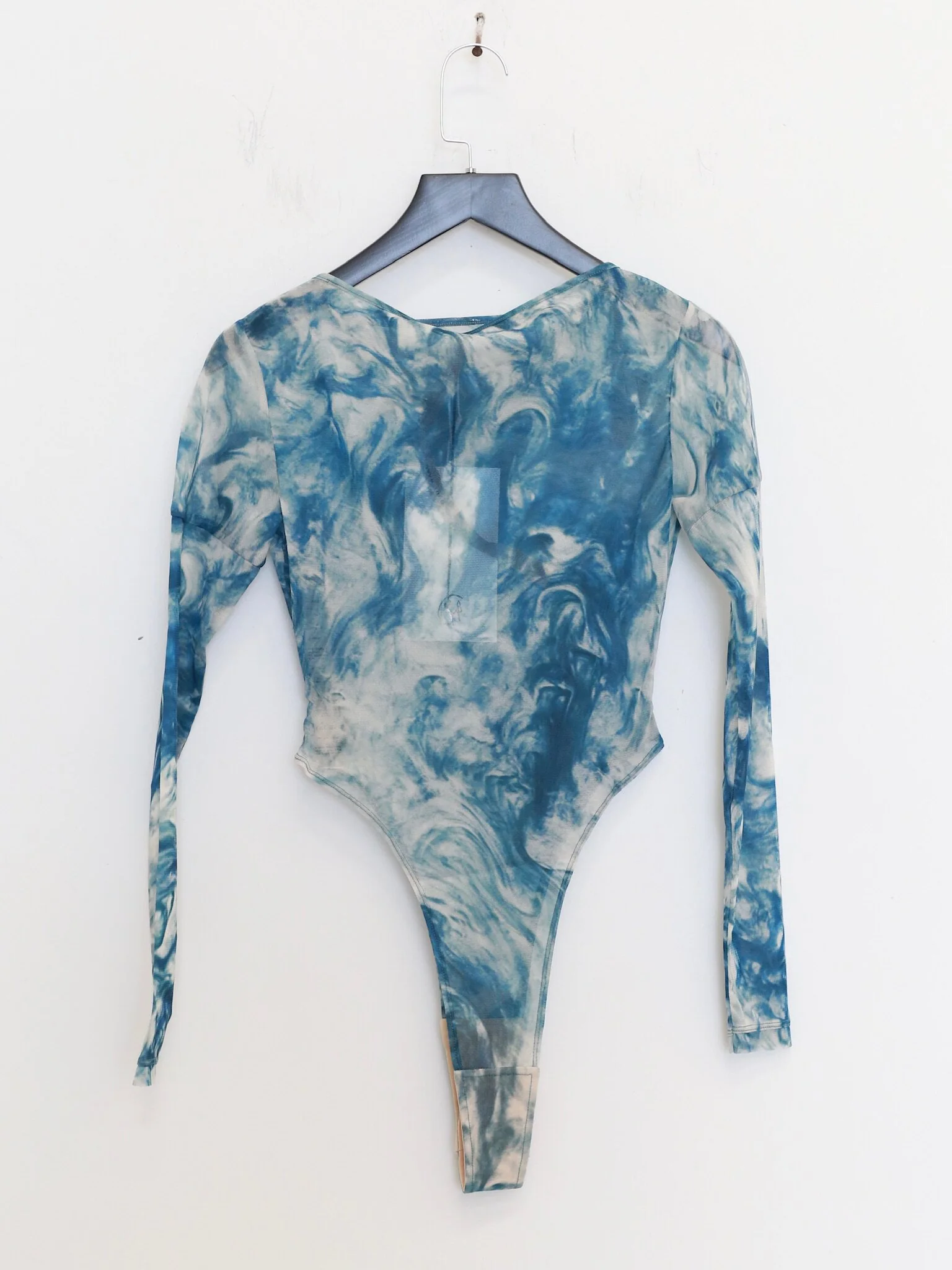 OUDE WAAG Spring/Summer 2026 Off-Shoulder Mesh Printed Jumpsuit OW-OW-26SS-BD05-LBYH BU061 BLUE/WHITE PRINT - Image 5