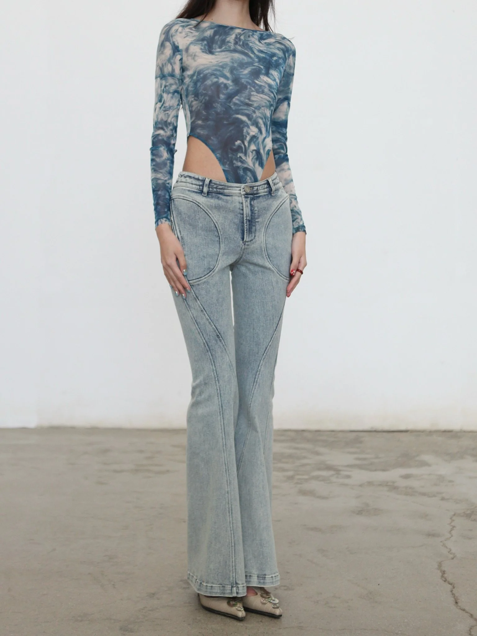 OUDE WAAG Spring/Summer 2026 Off-Shoulder Mesh Printed Jumpsuit OW-OW-26SS-BD05-LBYH BU061 BLUE/WHITE PRINT - Image 7