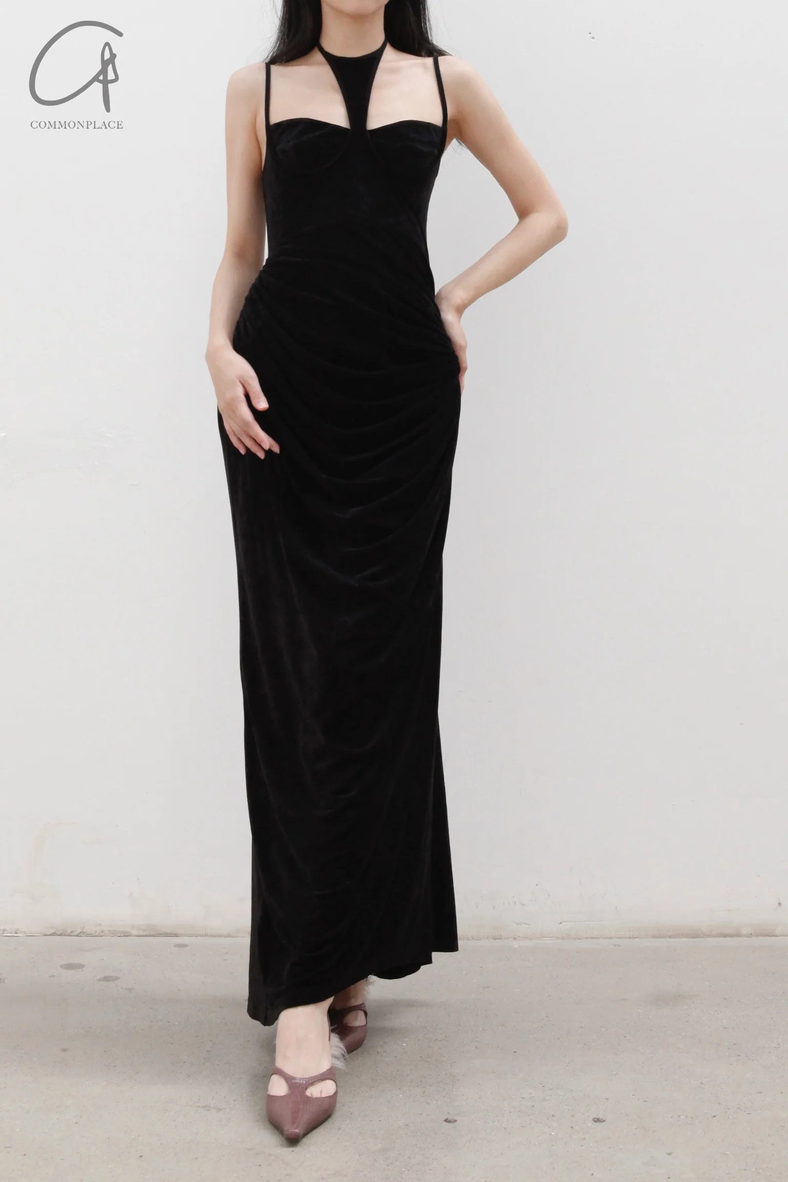 OUDE WAAG velvet halterneck drape print dress OW-22AW-DS03 black - Image 5