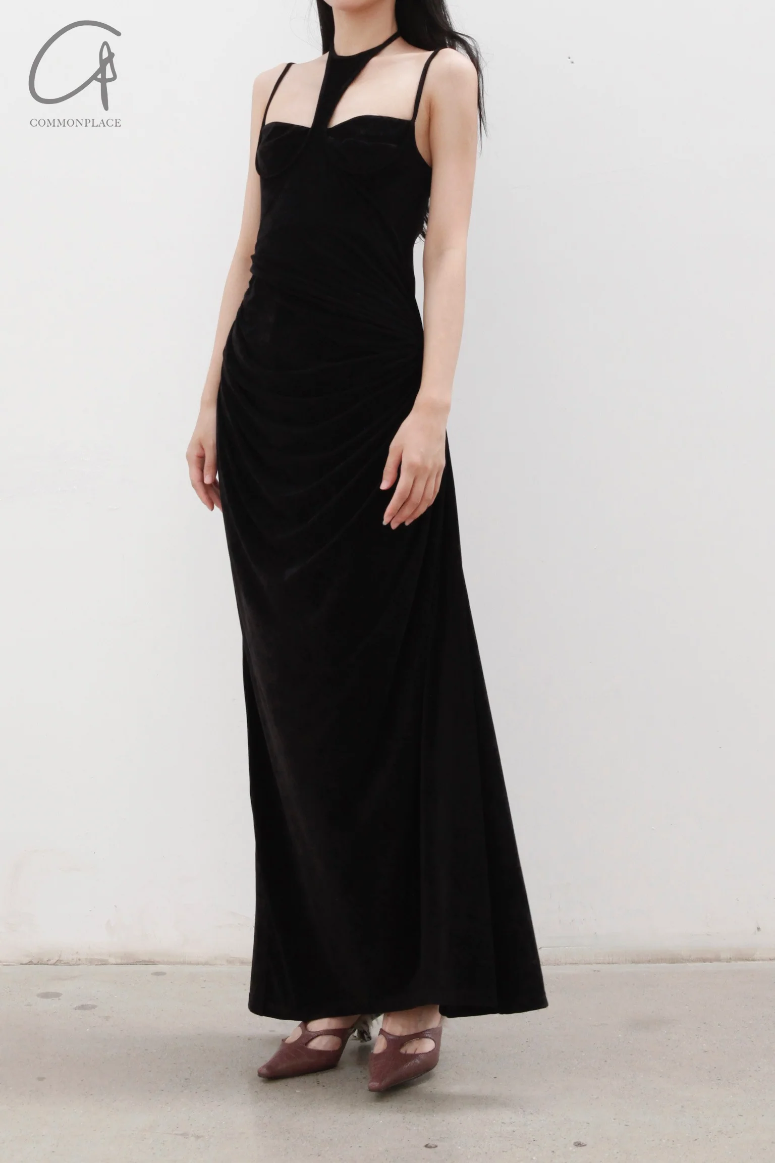 OUDE WAAG velvet halterneck drape print dress OW-22AW-DS03 black - Image 6