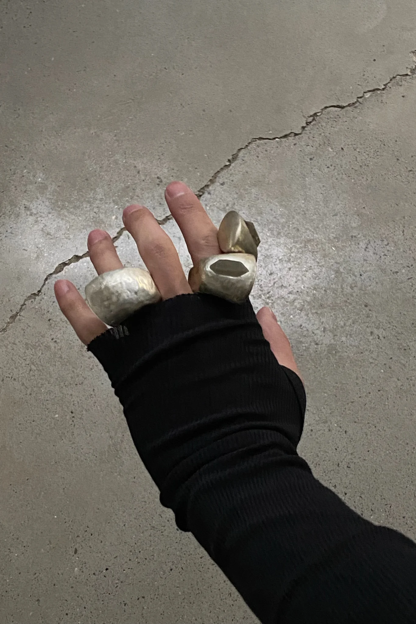 Parts of Four Giant Twisted Ring E1701-15-MA+HER PPOF25 - Image 22