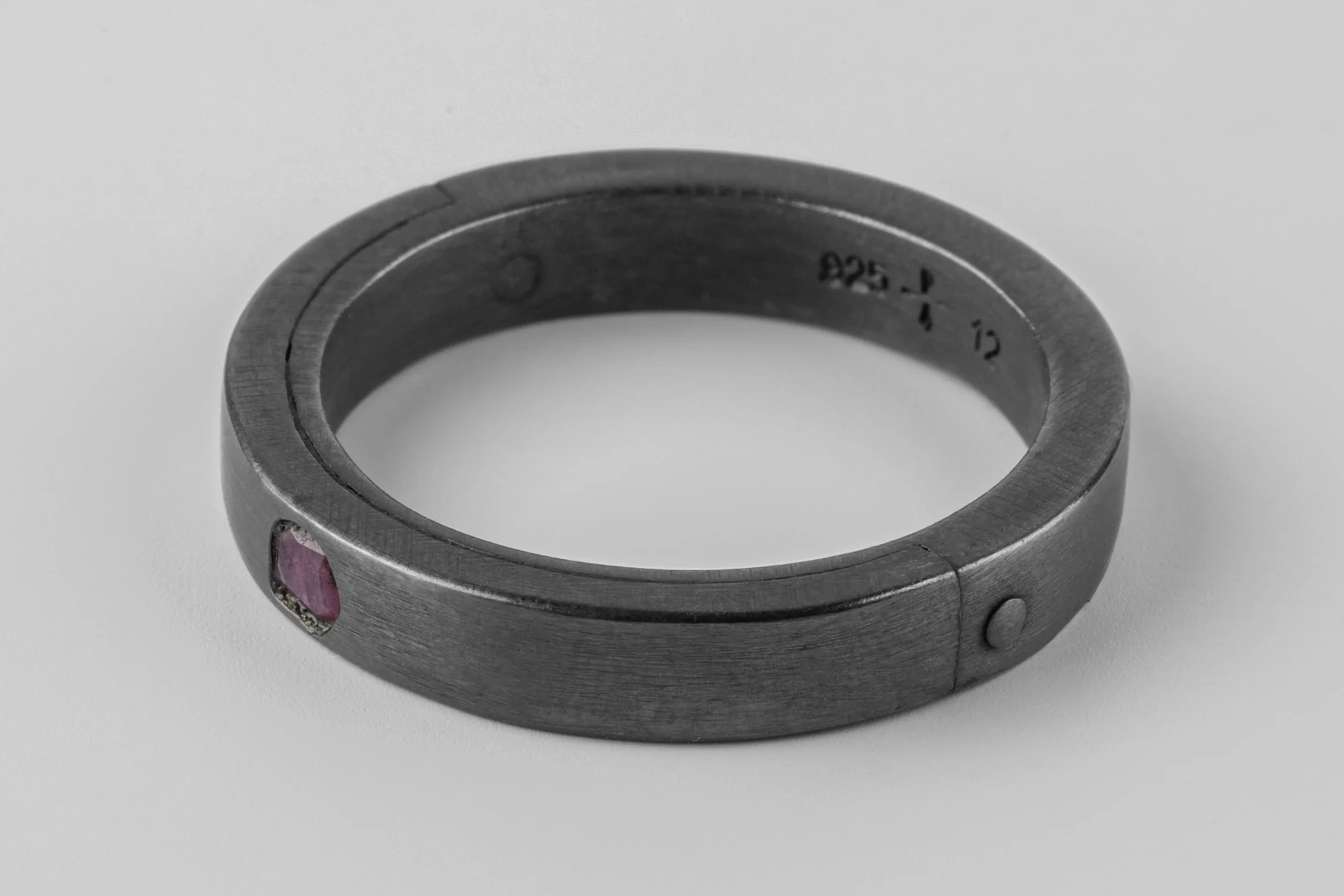 Parts of Four Sistema II Basic Modular Ring PS4-2201-6-KA+RUB-0 2201-6-KA+RUB 4mm Black Sterling Silver + Ruby PPOF54 - Image 4