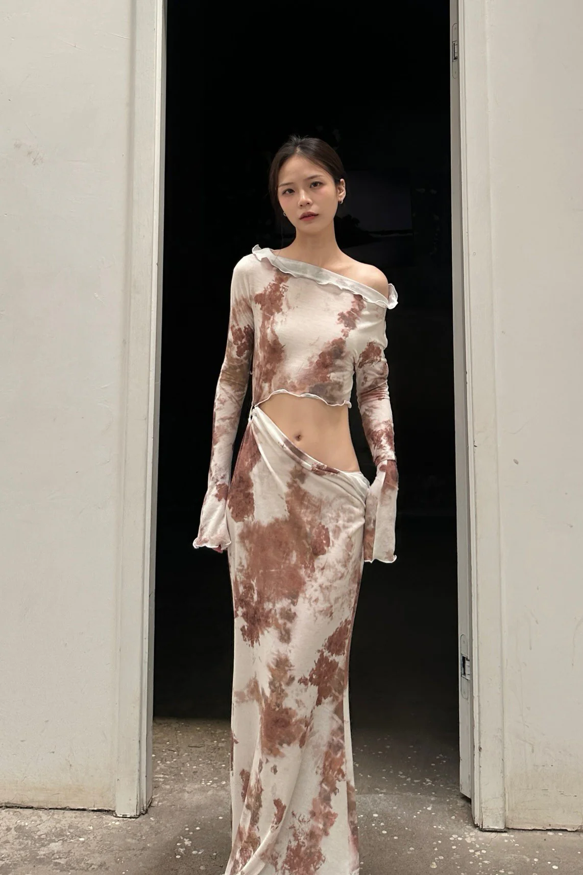 Peng Tai 24 Autumn and Winter Asymmetric Flared Long Dress PT-PTW24C08-3 - Image 23