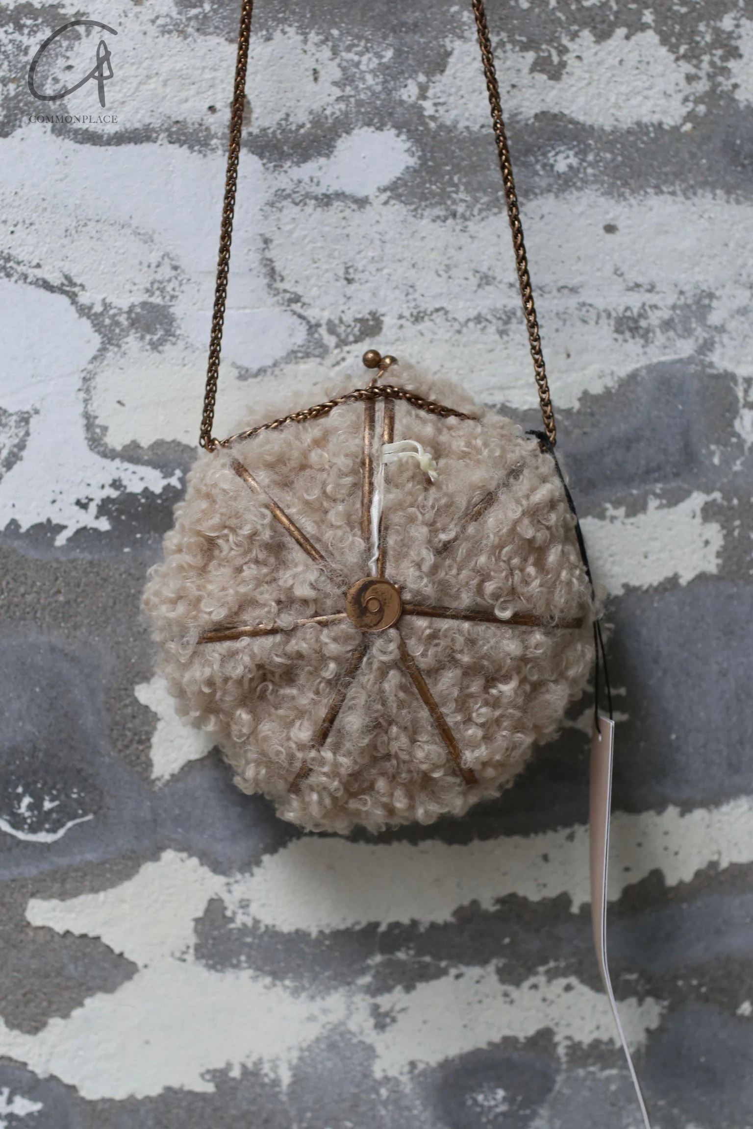 Peng Tai 24 Autumn and Winter Furry Umbrella Bag PT-PTW24F01-2 - Image 3
