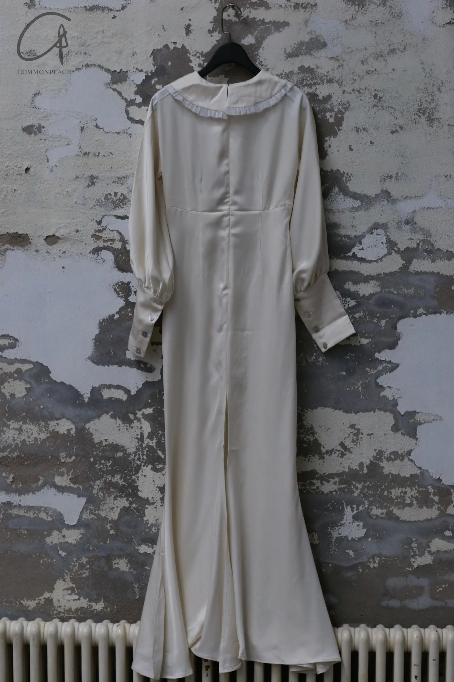 Peng Tai 24 Autumn and Winter Velvet Long Dress PT-PTW24C01-1 - Image 5