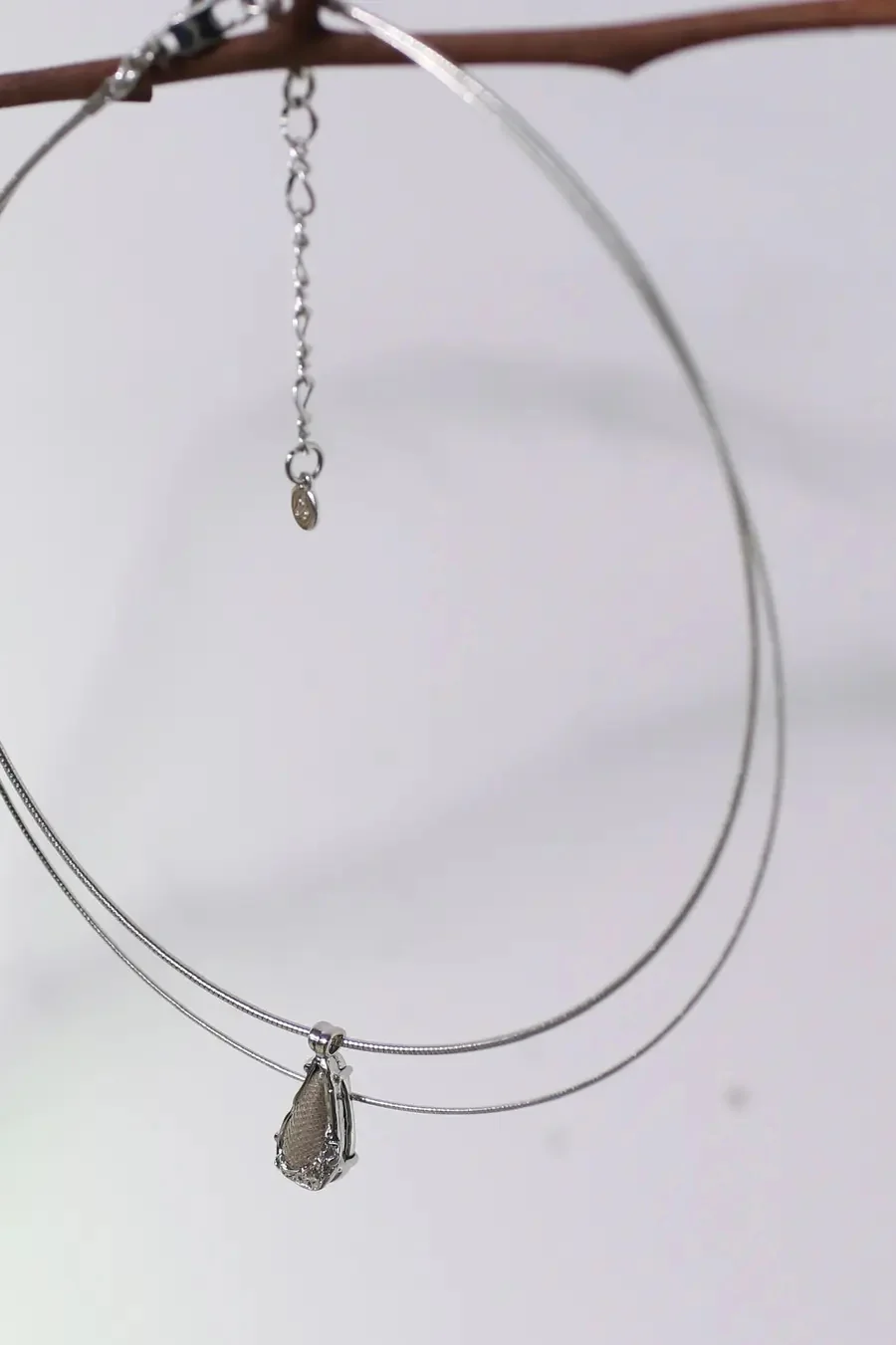 pengtai 23SS cooperation model tulle texture pendant necklace 23SSASPT1012 PPTA1 - Image 3