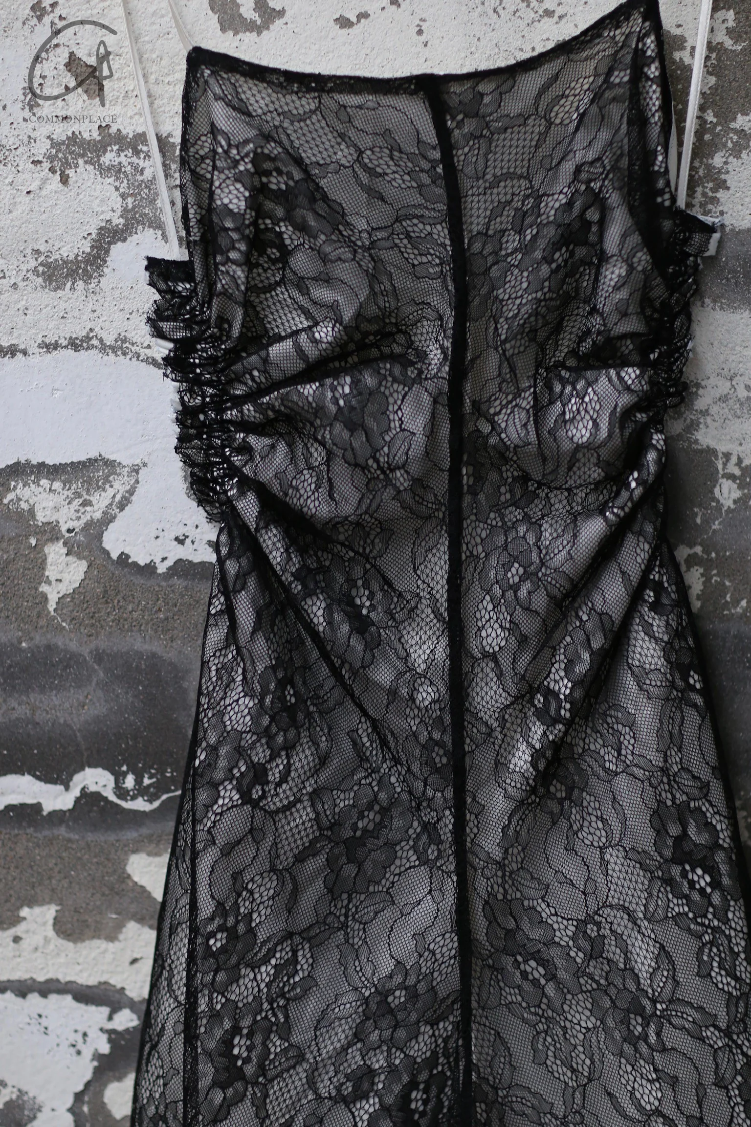 pengtai backless lace mini skirt PTS24C05-1 jet black/snow white (PTS24C05) - Image 3