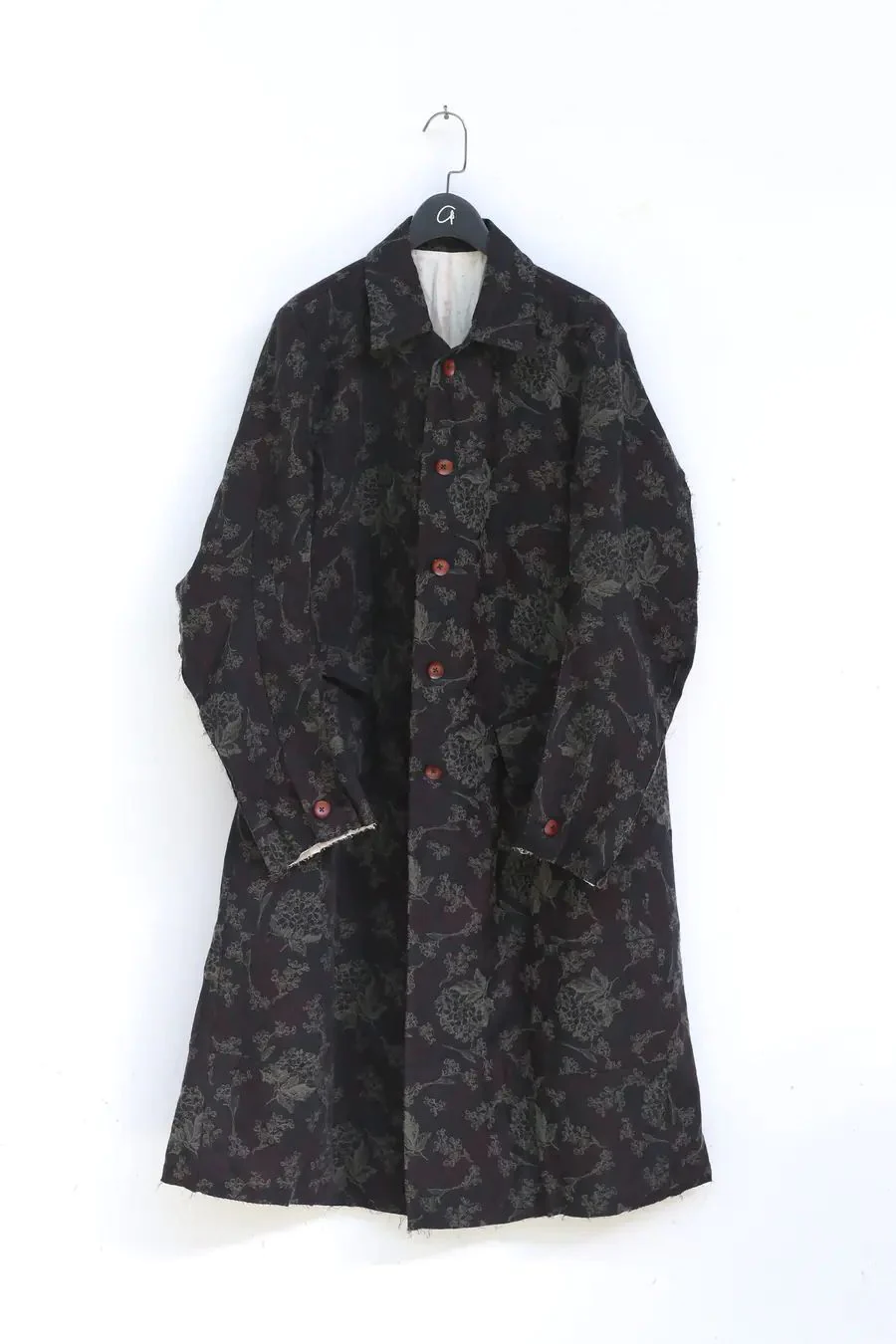 Peng Tai Body curve & knee shaped cotton jacquard working coat M017 - Image 15