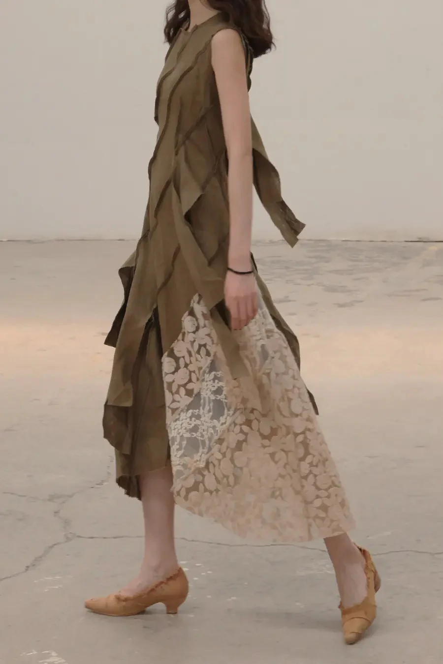 Peng Tai Flower Dyed Linen Dress AW19028 - Image 2