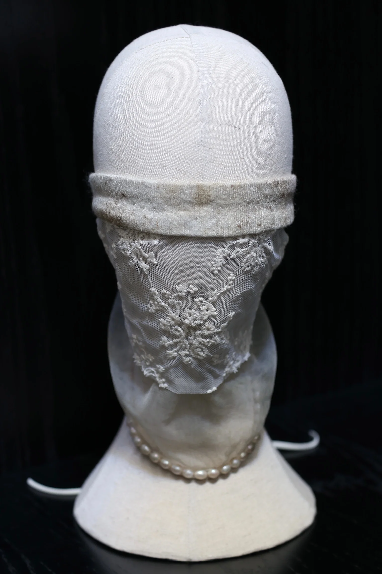 Peng Tai Layered Lace Pearl Flower Yarn Veil Series PT-PTW23F03-1-BAI PTW23F03