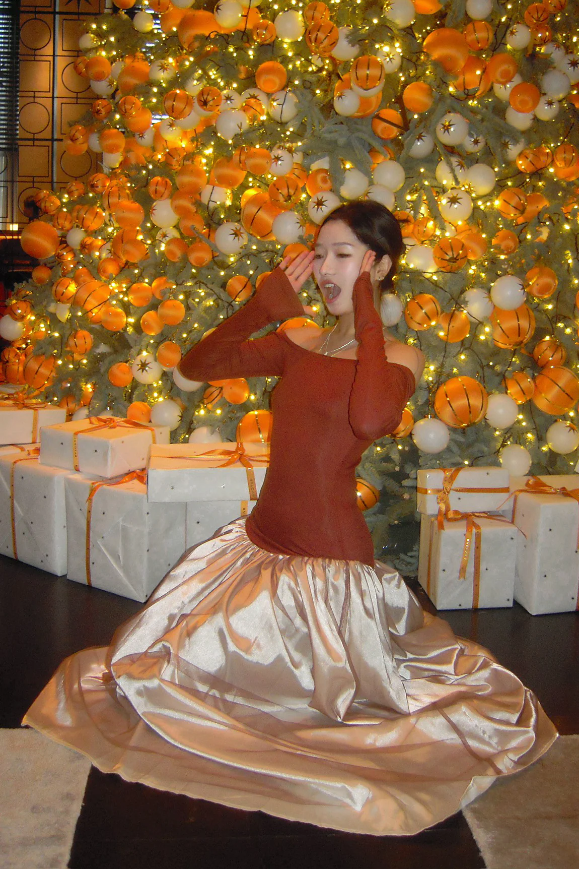 pengtai off-the-shoulder mesh roll-up long dress PTW23C05-2 - Image 12