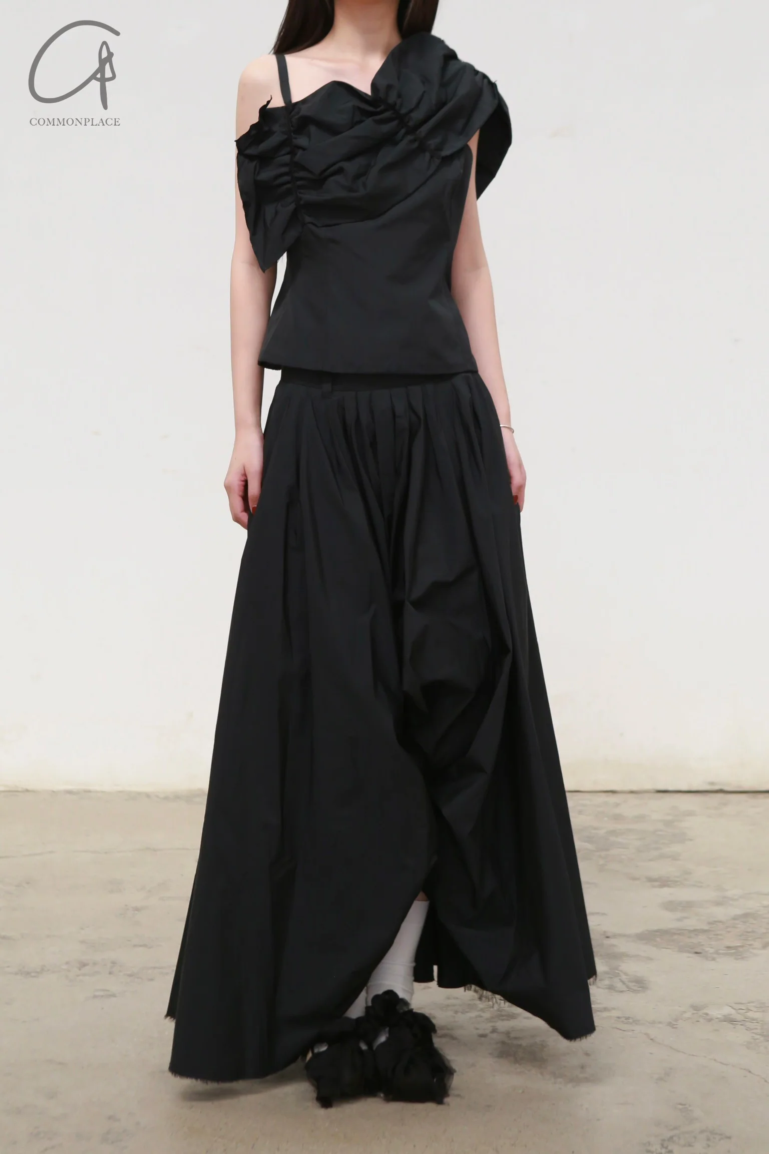 RENAISSANCE 24 Autumn and Winter Irregular Layered Skirt RNS-DONYA-BLACK - Image 3